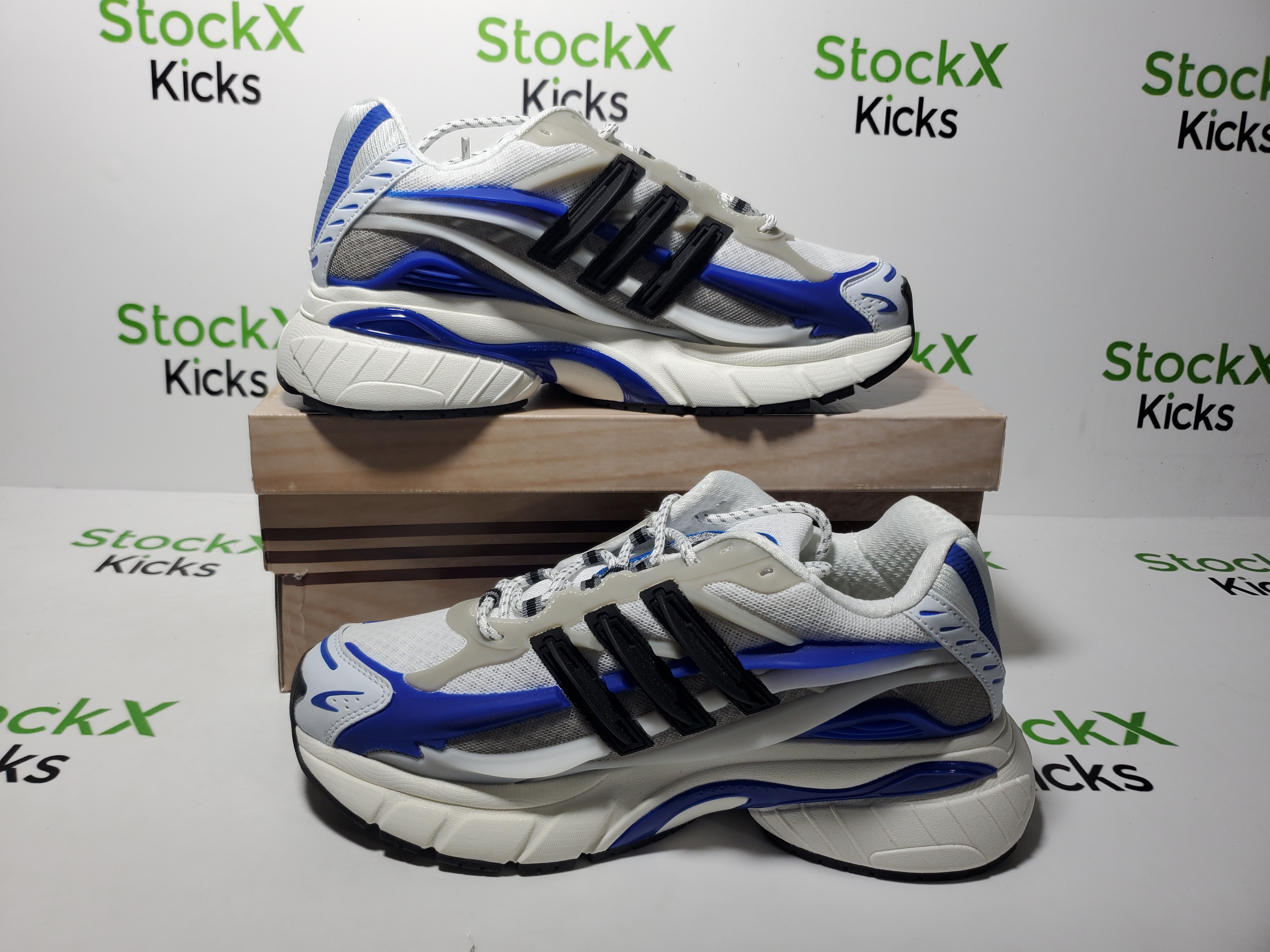 Adidas Adistar Jellyfish Pharrell Williams White Blue JP9271 review StockxKicks 01