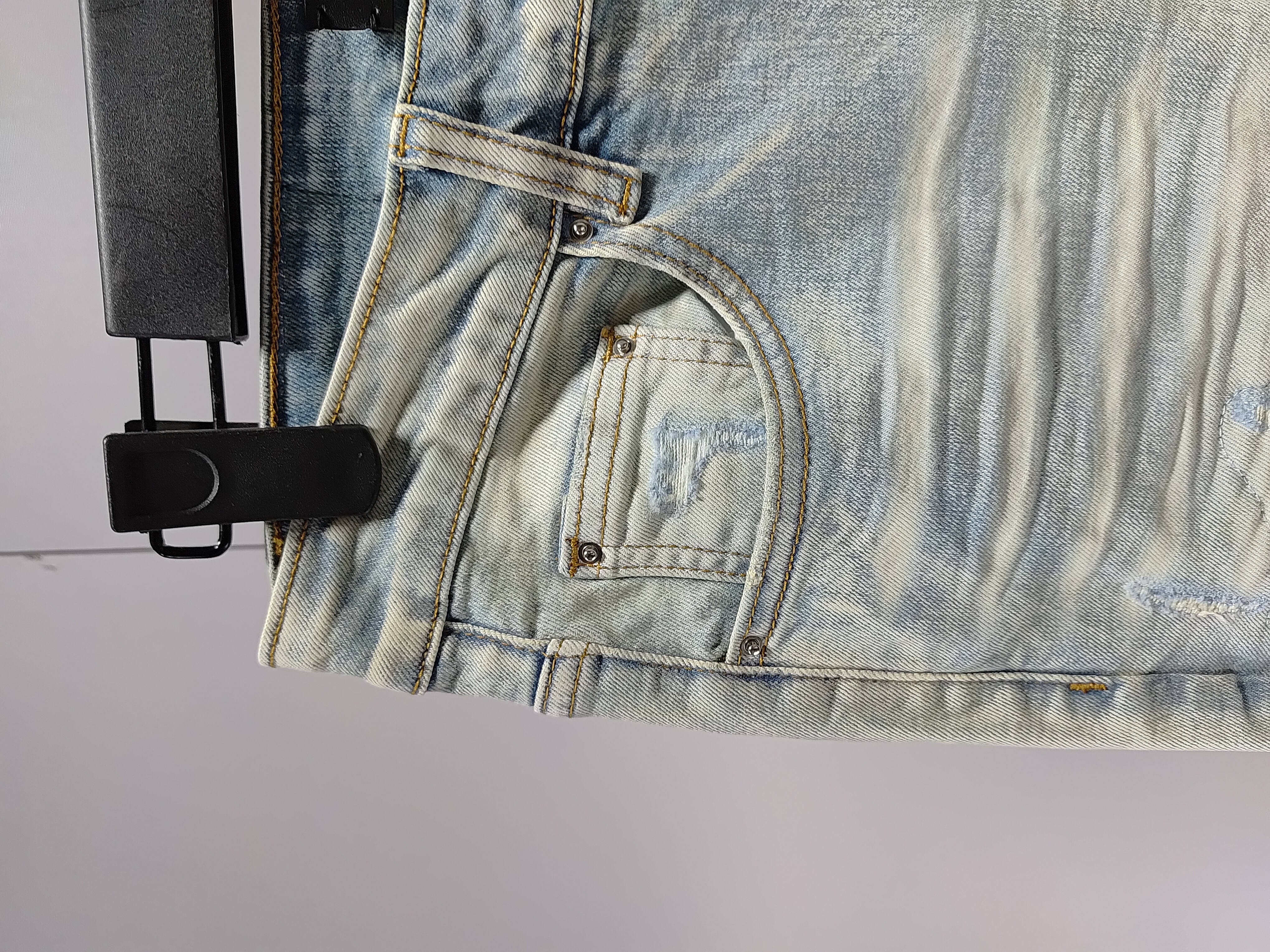 Amiri Jean 8935 review StockxKicks 03