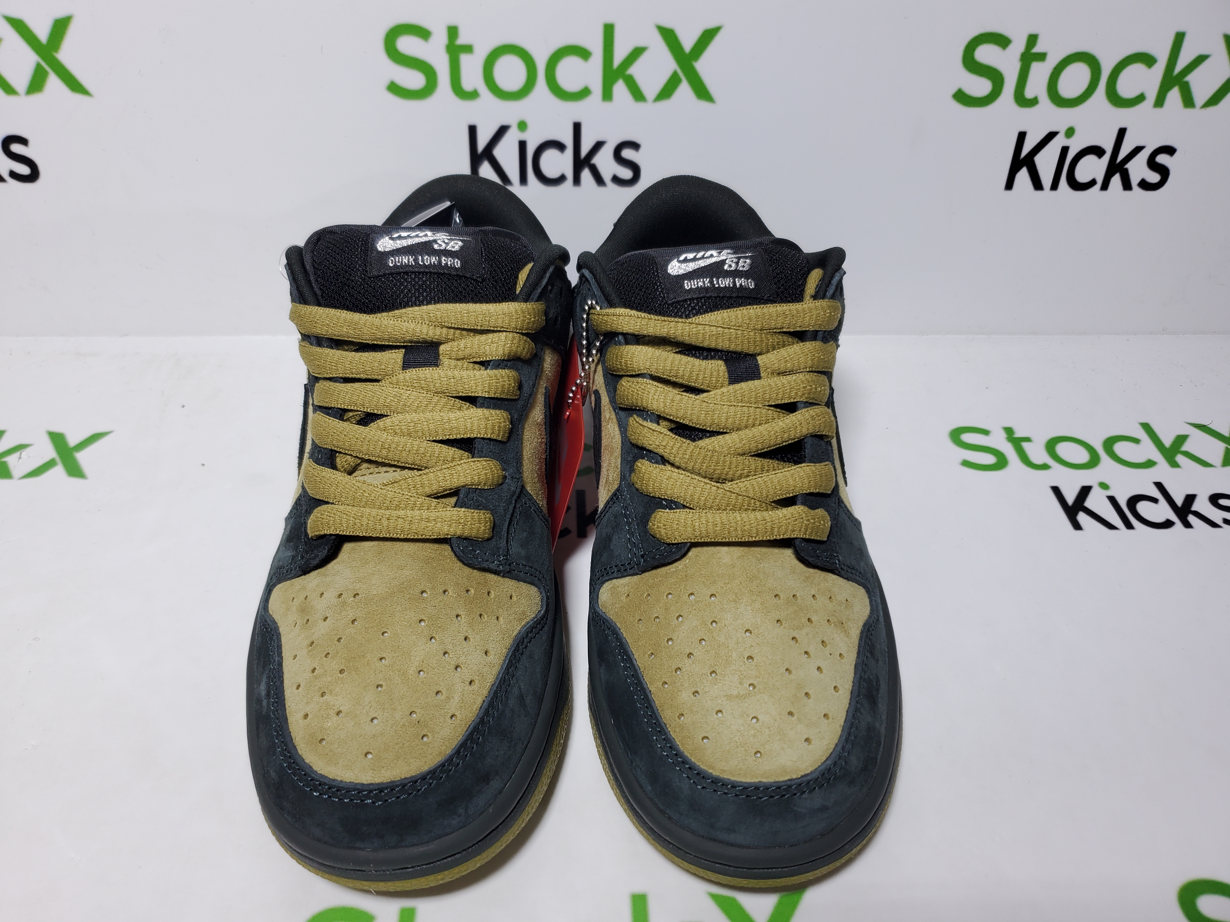 PK God Batch Nike Supreme x Dunk Low SB 'Camper Green' HQ8487-300 review StockxKicks 01