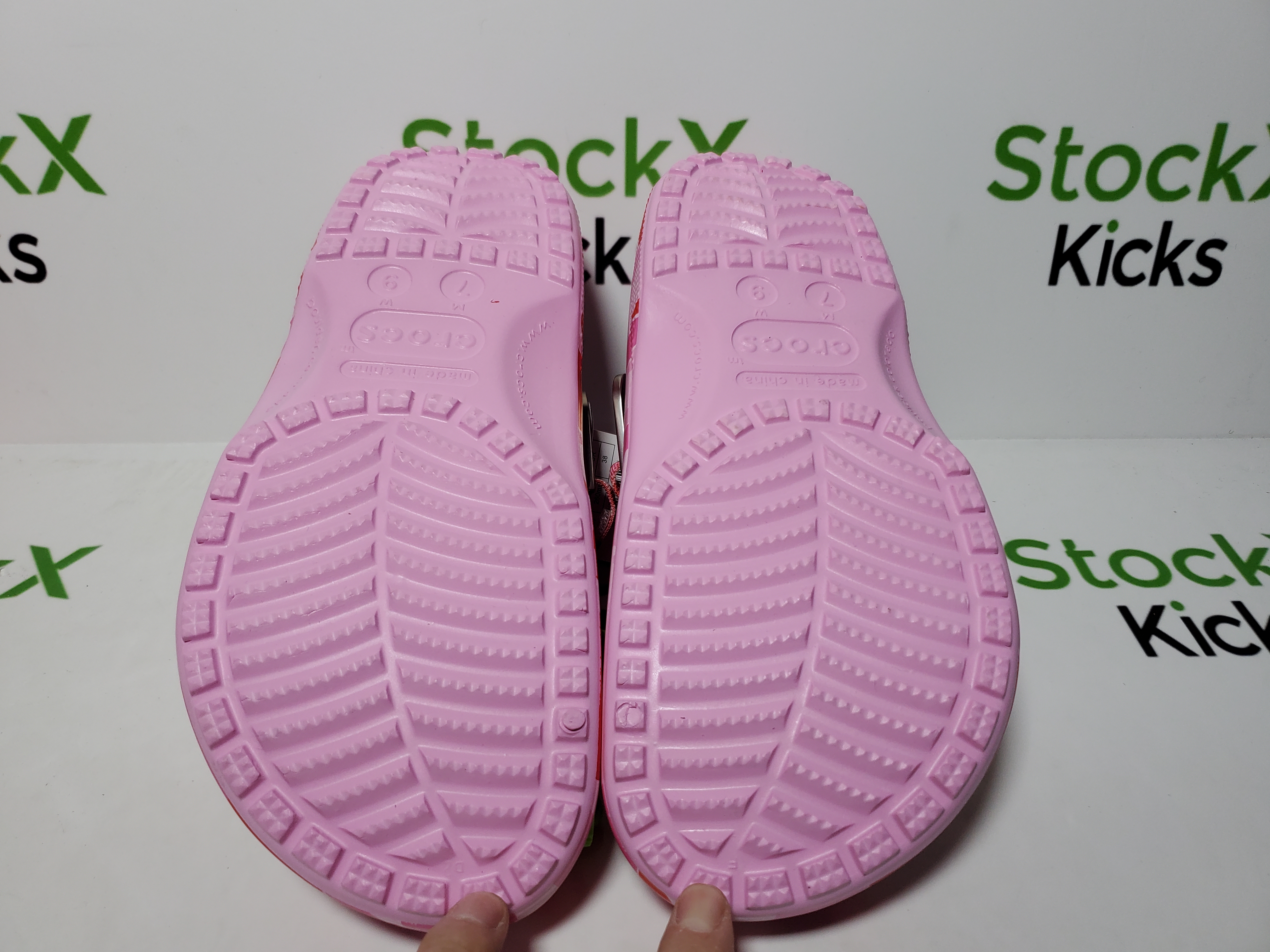 Crocs Classic Clog A Bathing Ape ABC Camo Pink PB 250613 review StockxKicks 04
