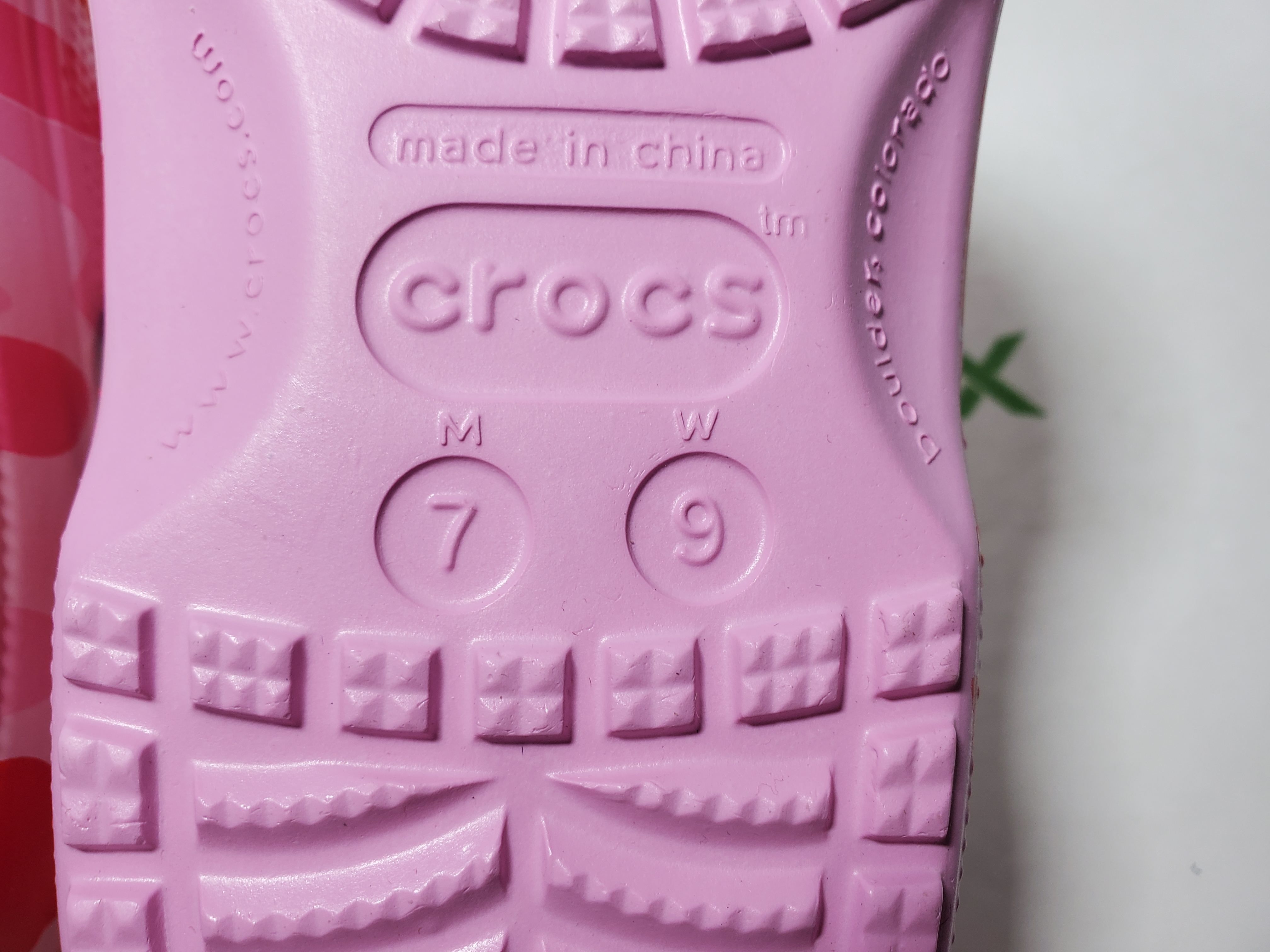 Crocs Classic Clog A Bathing Ape ABC Camo Pink PB 250613 review StockxKicks 03