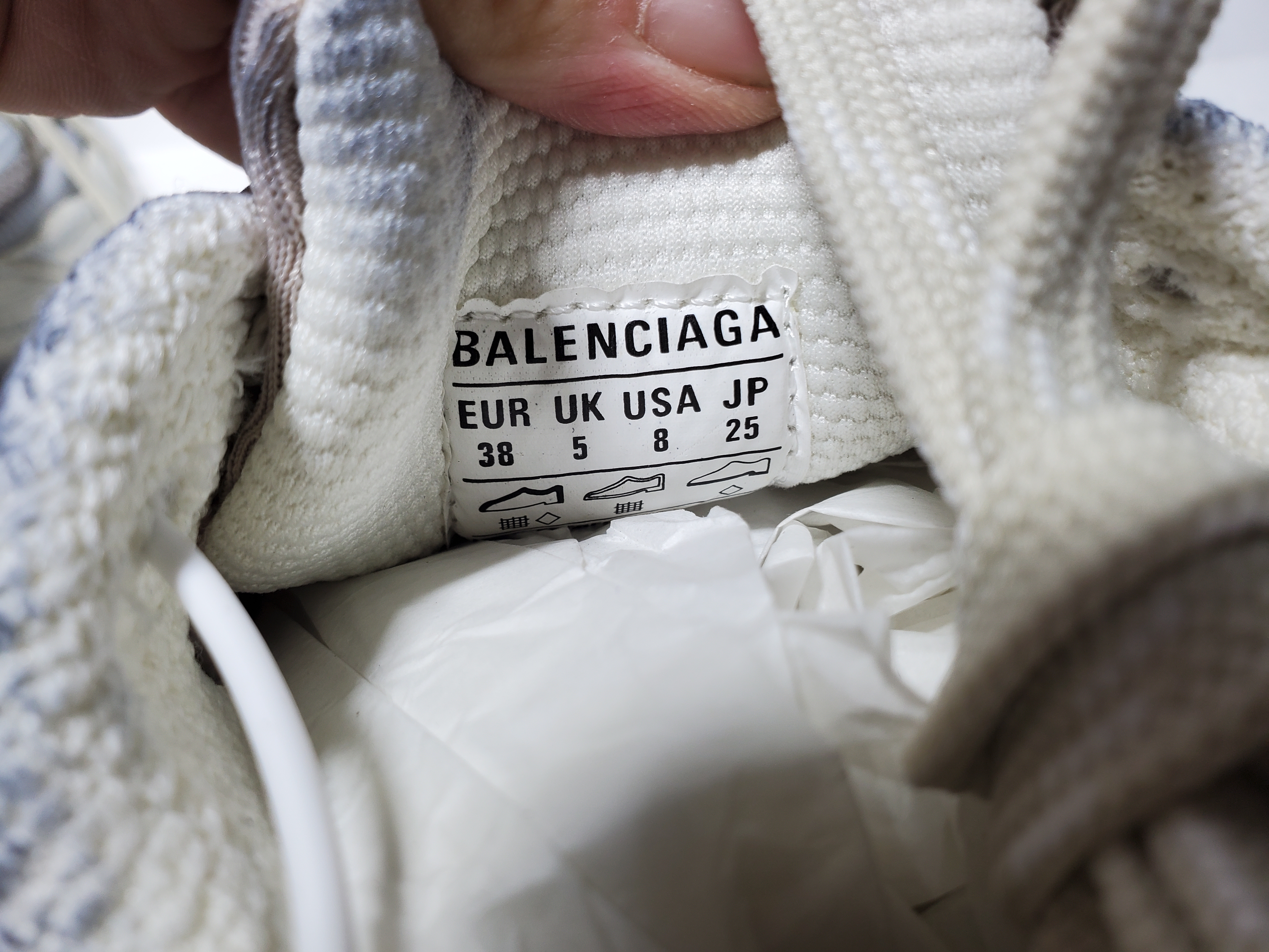 Balenciaga 3XL Sneaker Cham Pagne 734731 W3XL4 9191 review StockxKicks 03