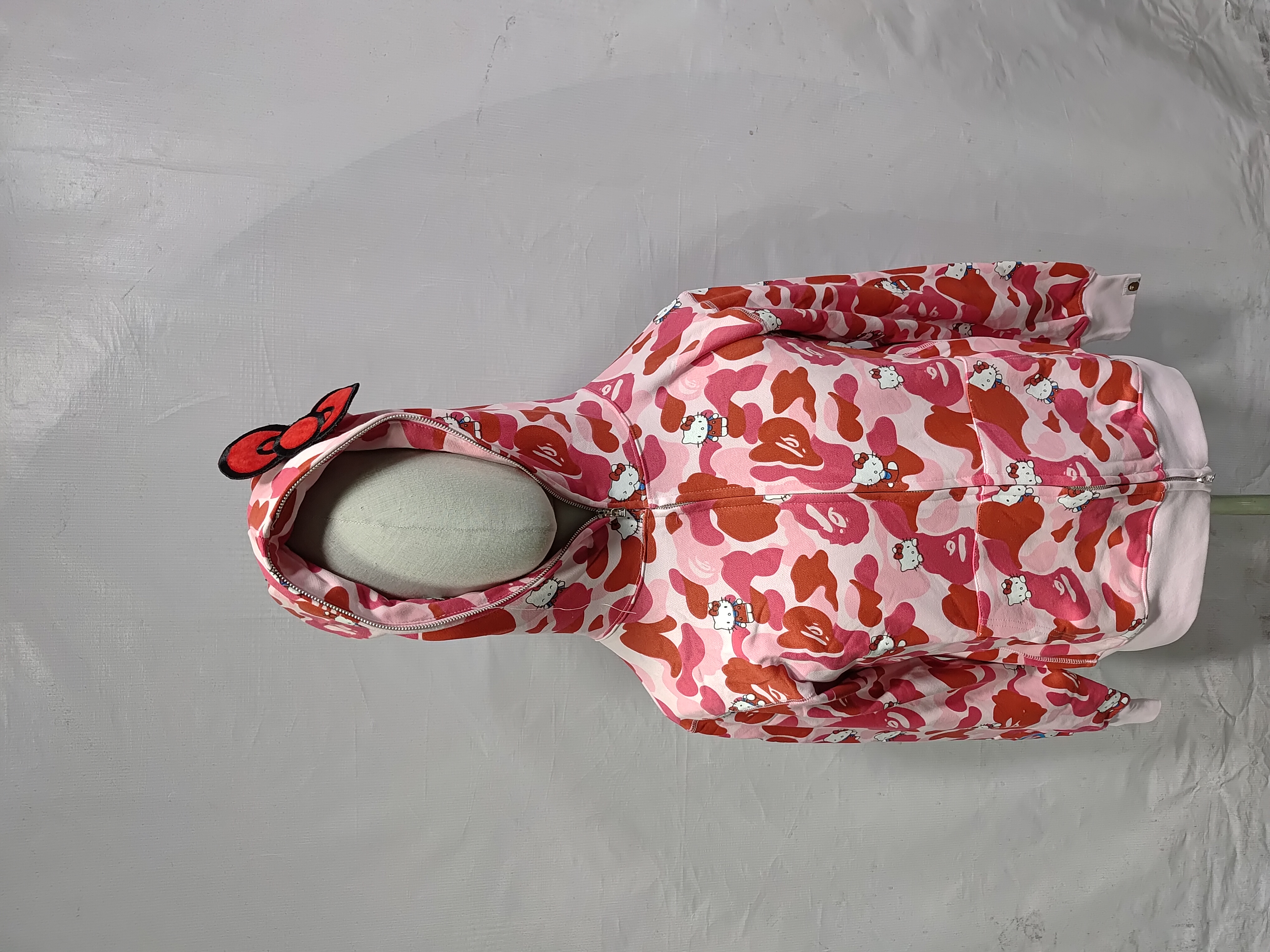 BAPE X HELLO KITTY CAMO FULL ZIP HOODIE Pink review StockxKicks 01