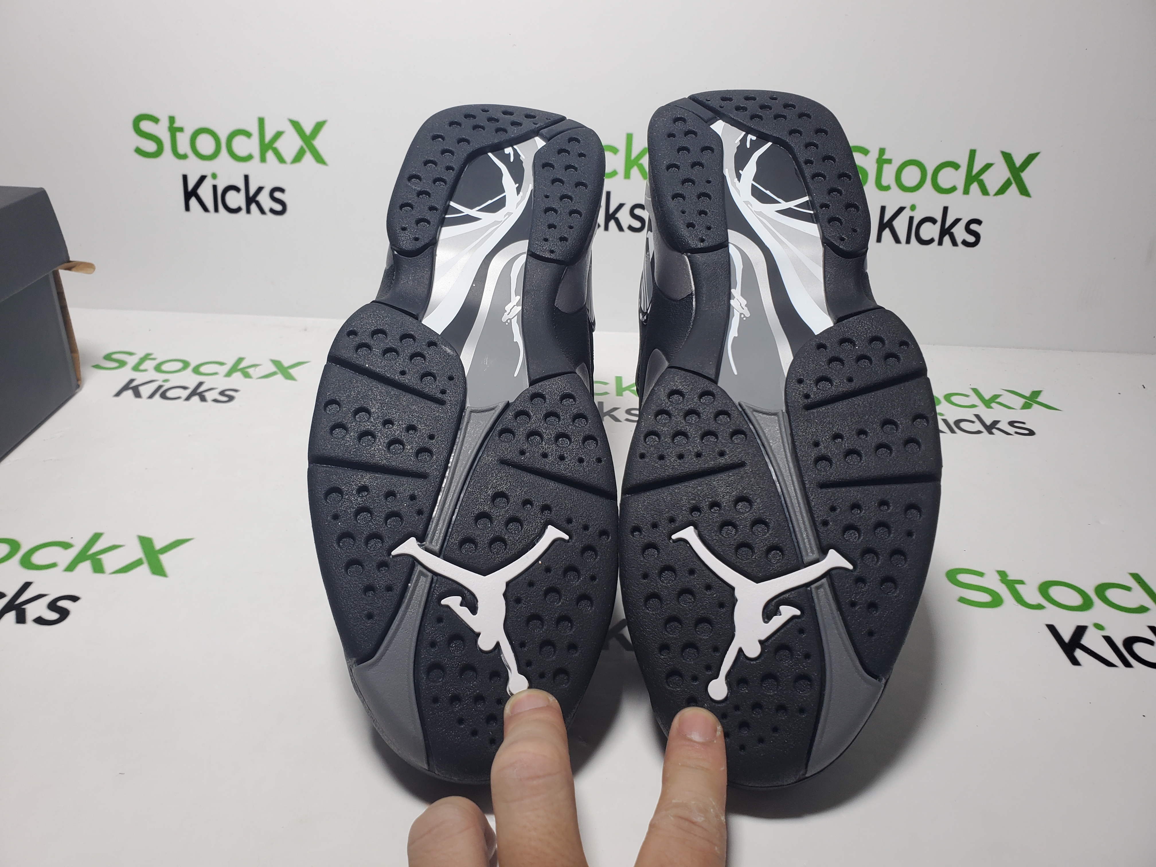 PK God Batch Air Jordan 8 Retro Chrome (2015) 305381-003 review StockxKicks 05