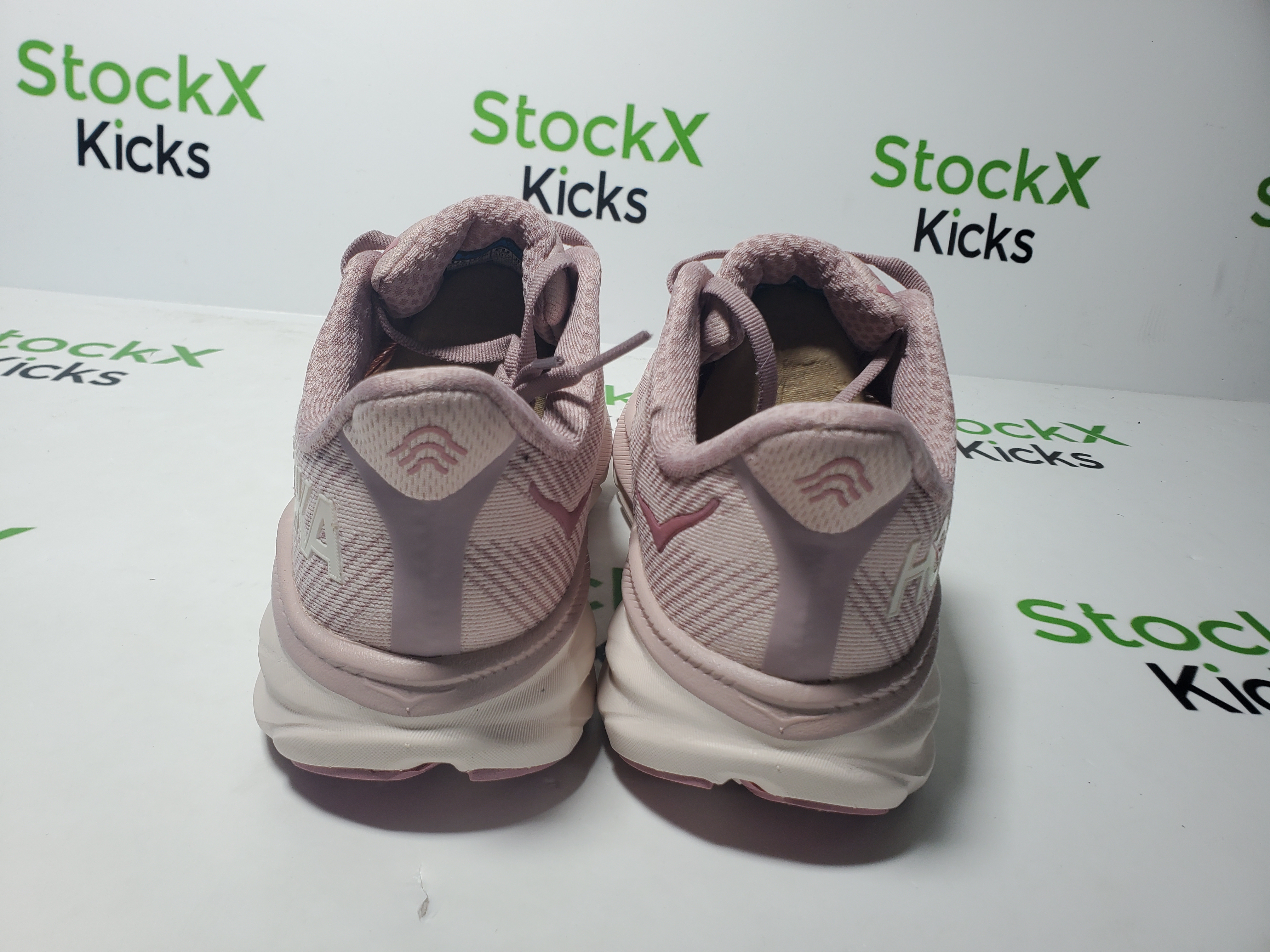 Hoka One One Clifton 9 Pale Mauv 1127896-PMPW review StockxKicks 03