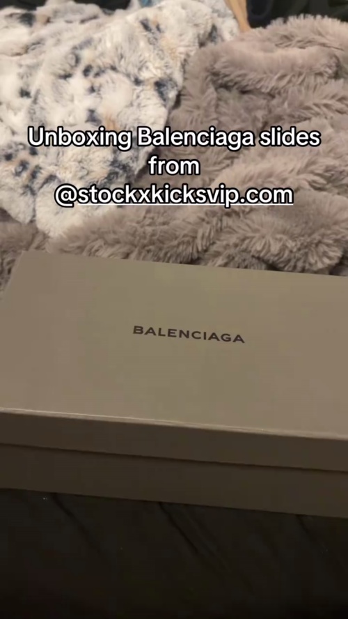 【TOP PK Batch】Balenciaga Black Furry Slides reviewed by