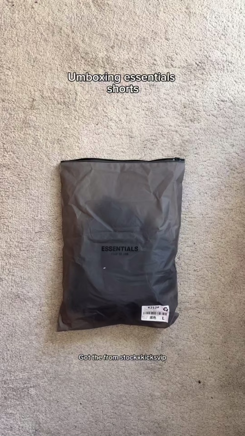Fear of God Essentials Shorts CX58 LC8893 reviewed by