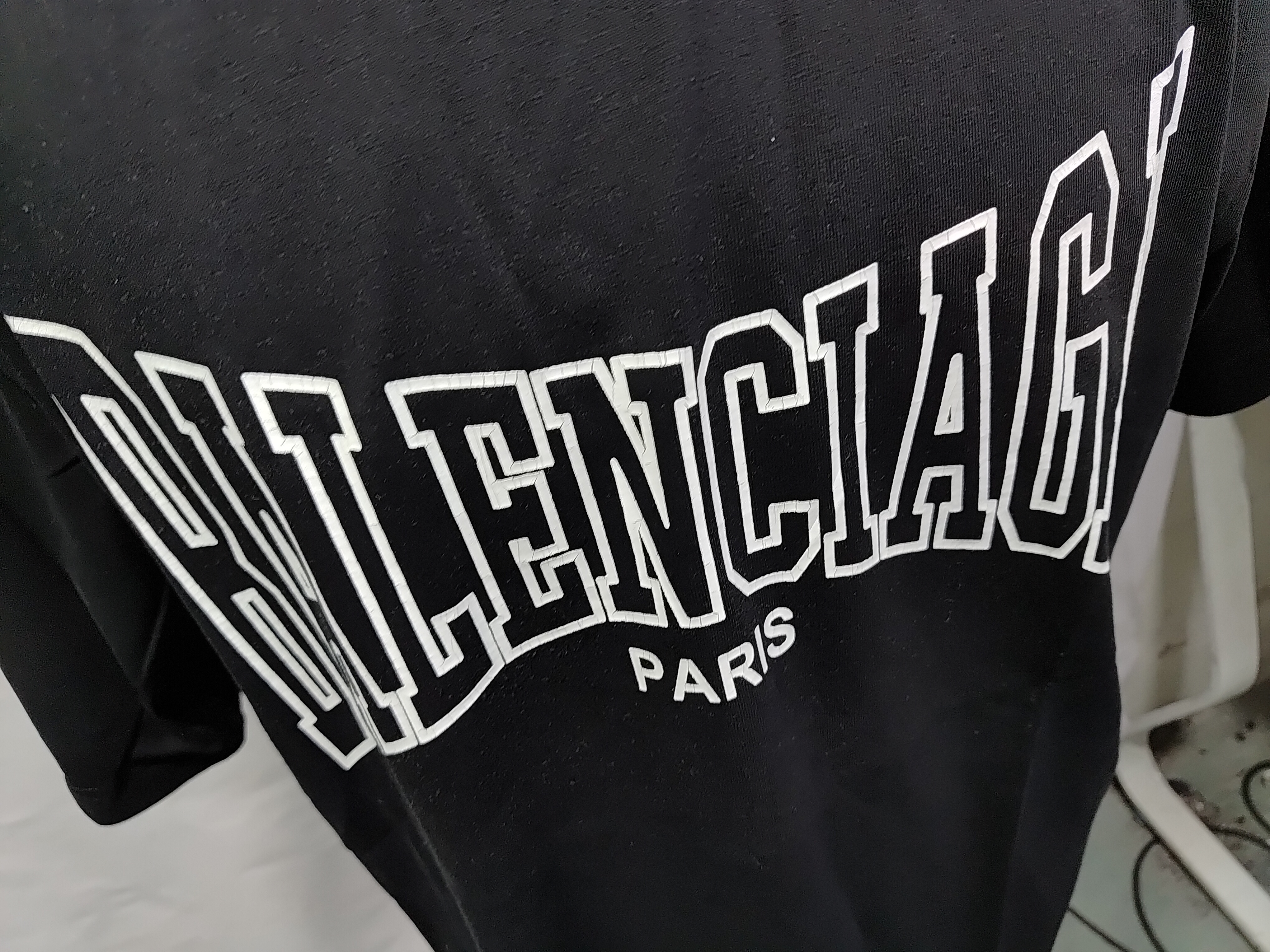 Balenciaga 25ss Crack T-shirt review StockxKicks 02