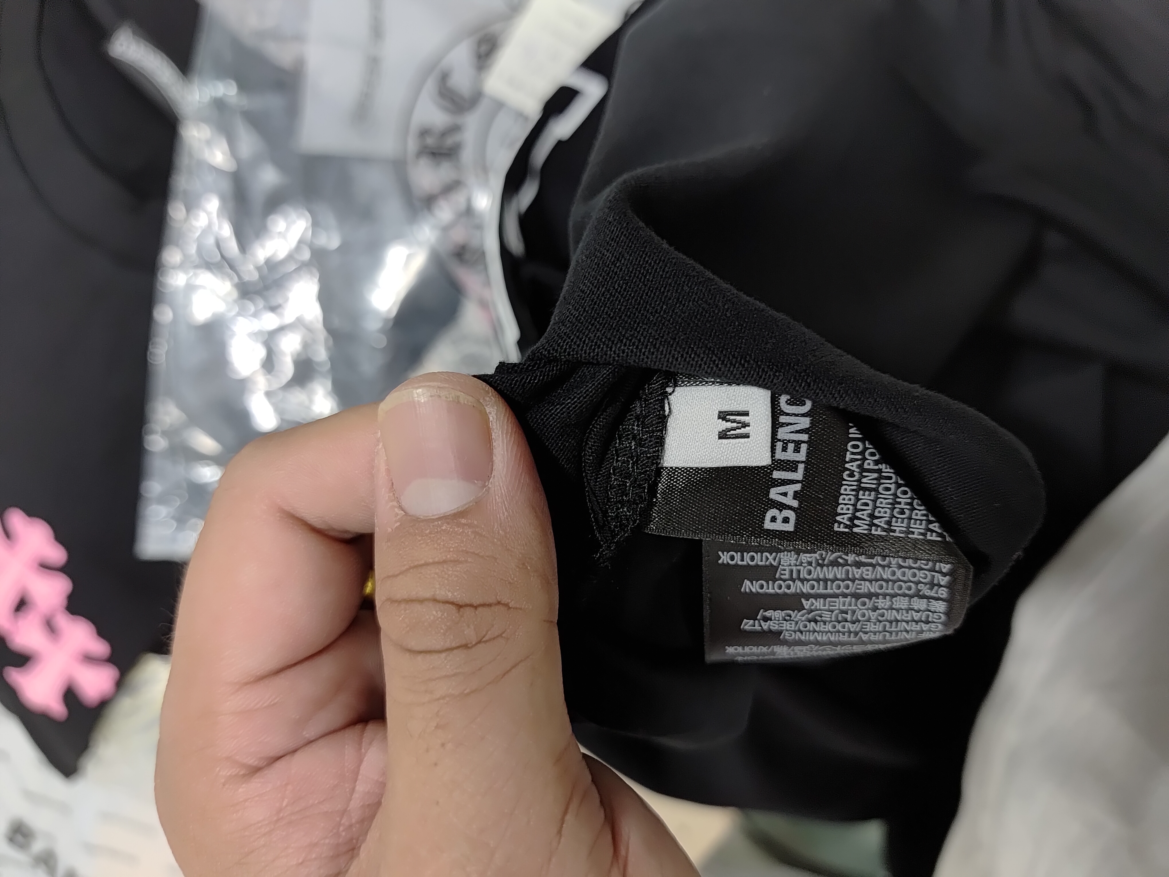 Balenciaga 25ss Crack T-shirt review StockxKicks 00