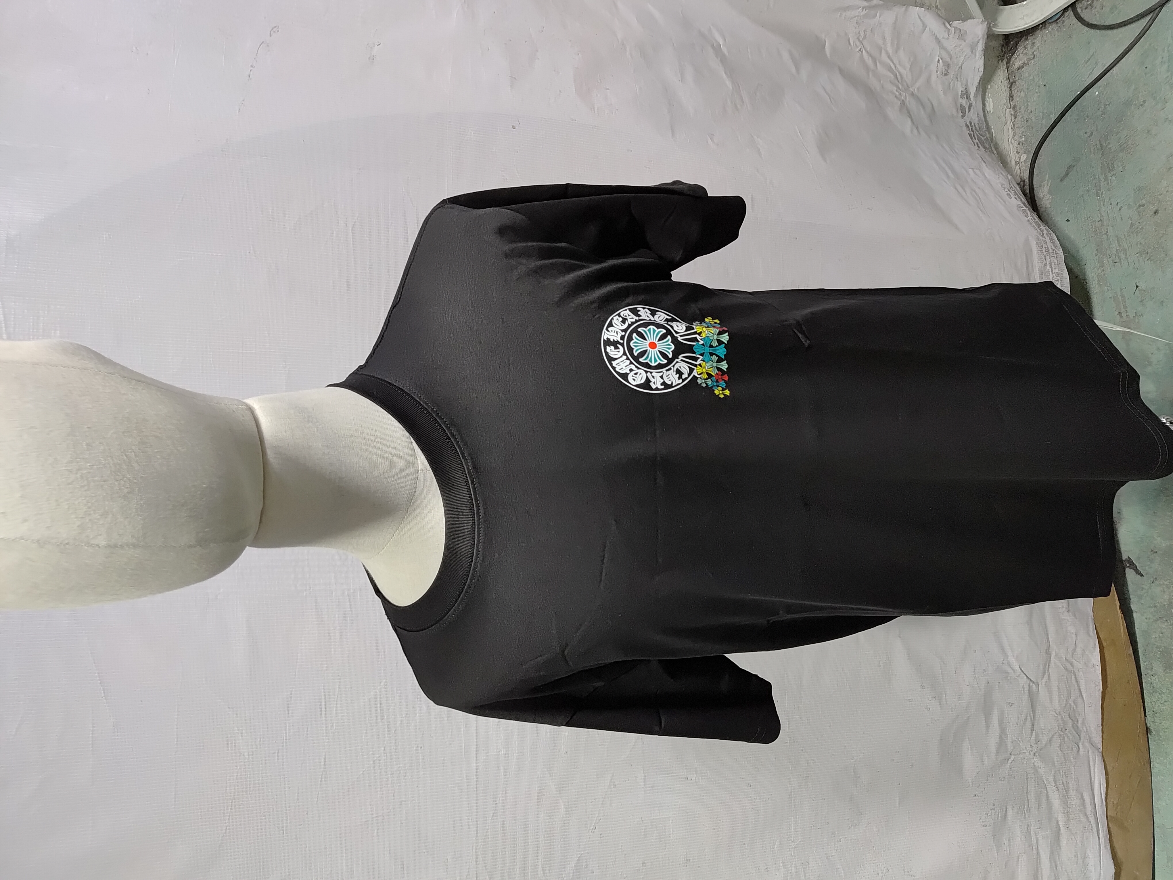 Chrome Hearts Colorful Crosses Horseshoe T-Shirt Black/White 2224 review StockxKicks 01