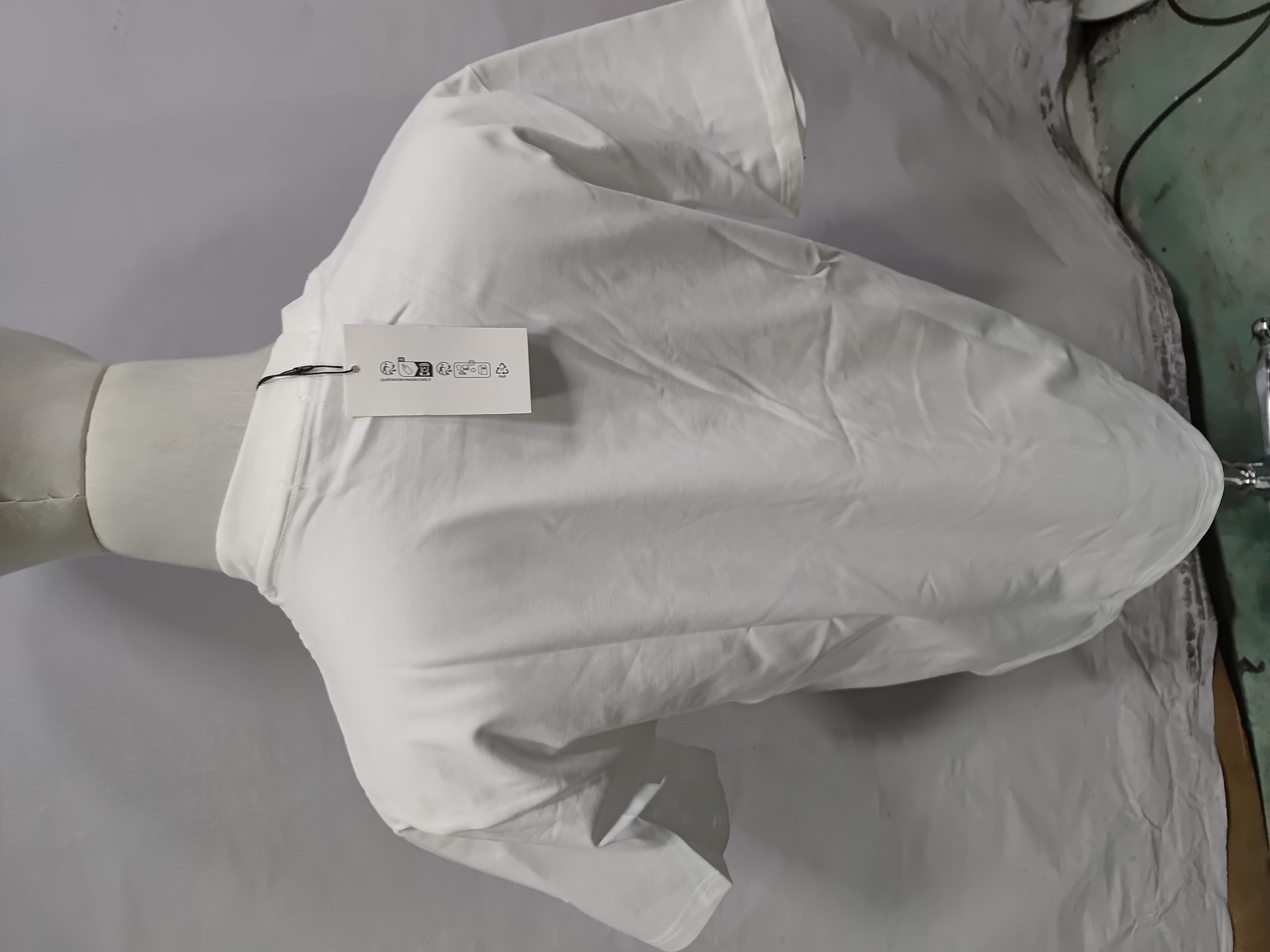 Moncler Laminated Logo T-Shirt White review StockxKicks 04