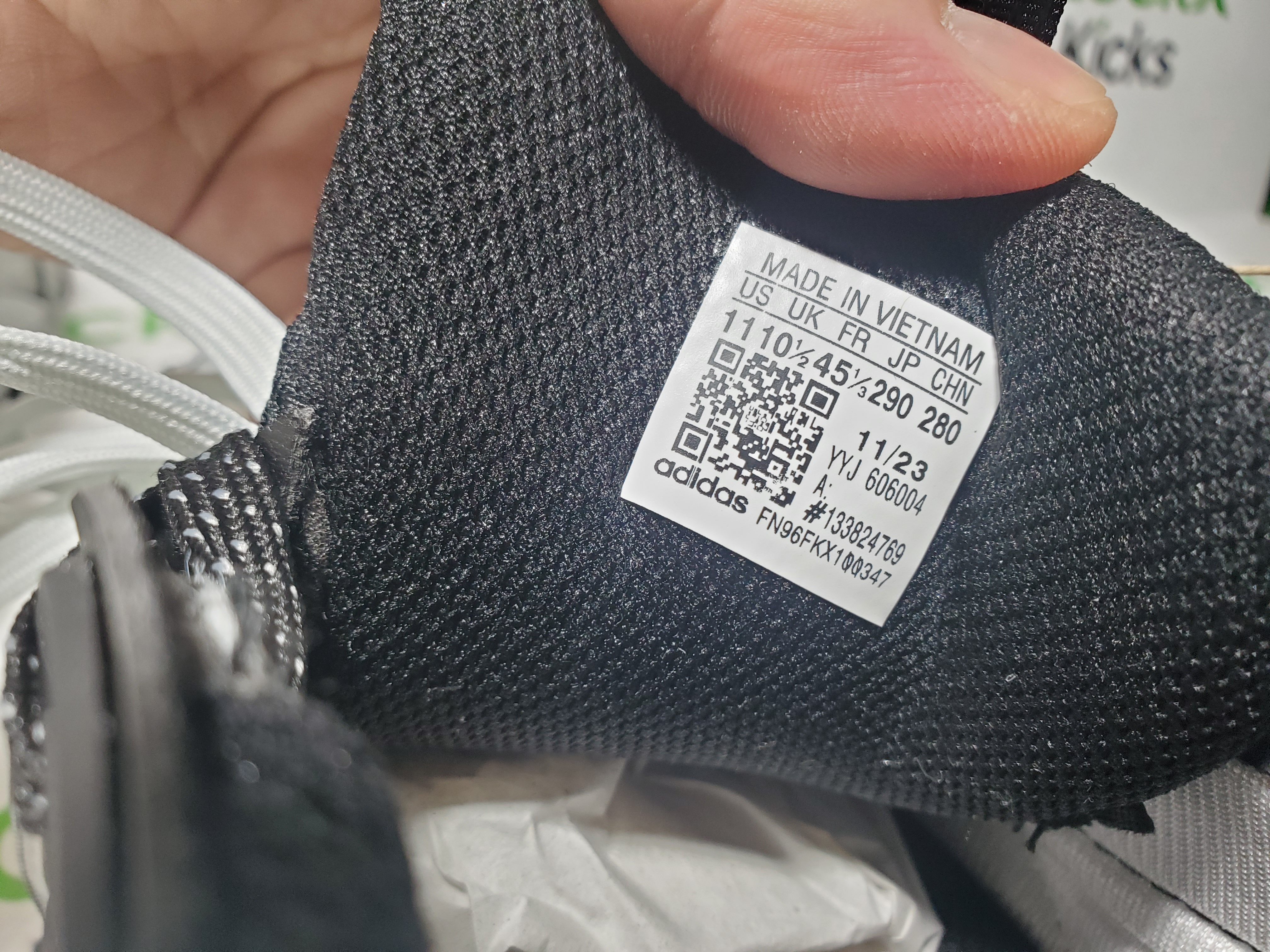 adidas Vento XLG Deluxe "Black Grey Split" JR0861 review StockxKicks 03