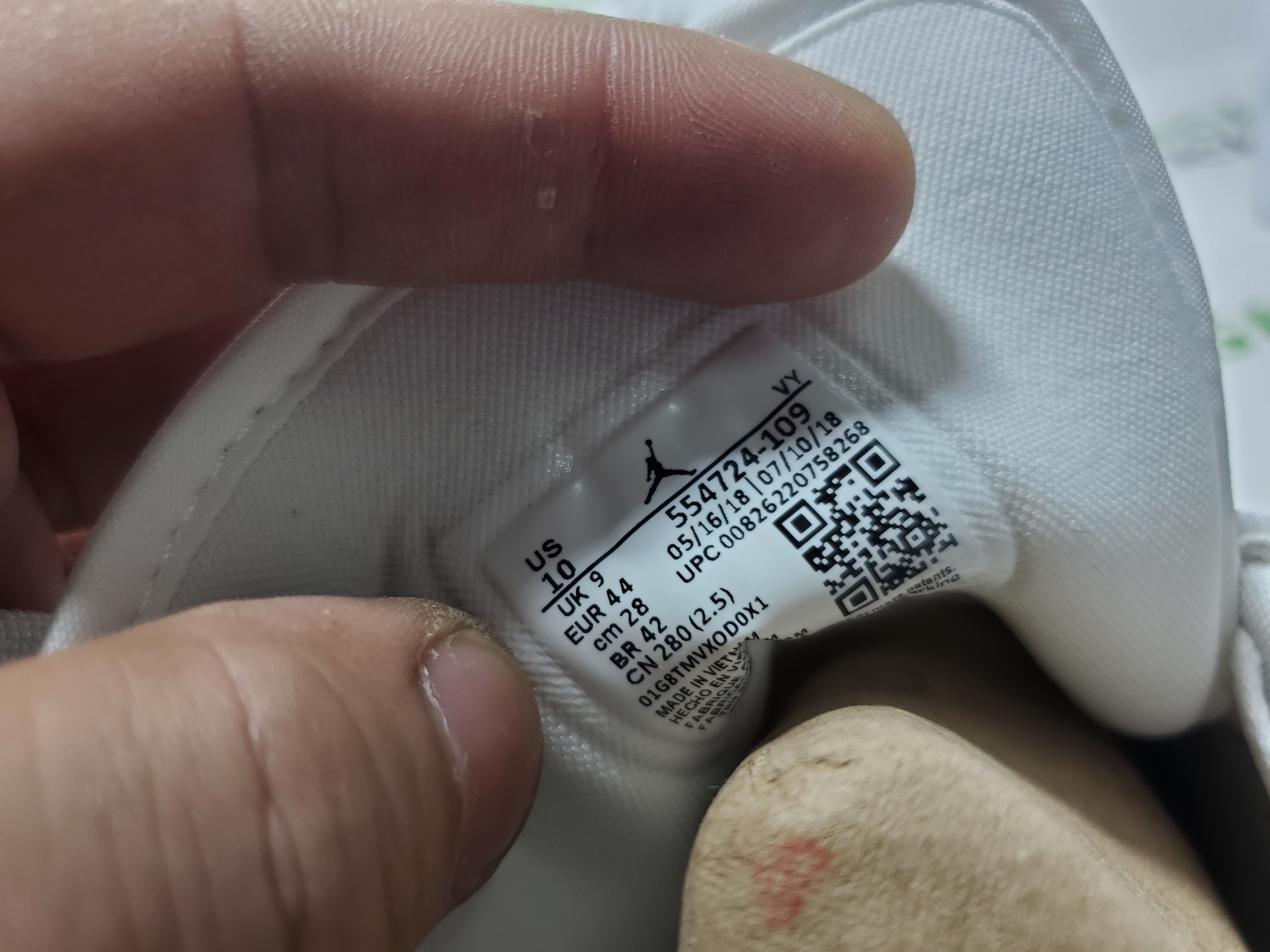 LJR Batch Air Jordan 1 Mid Triple White (2019) 554724-129 review StockxKicks 06