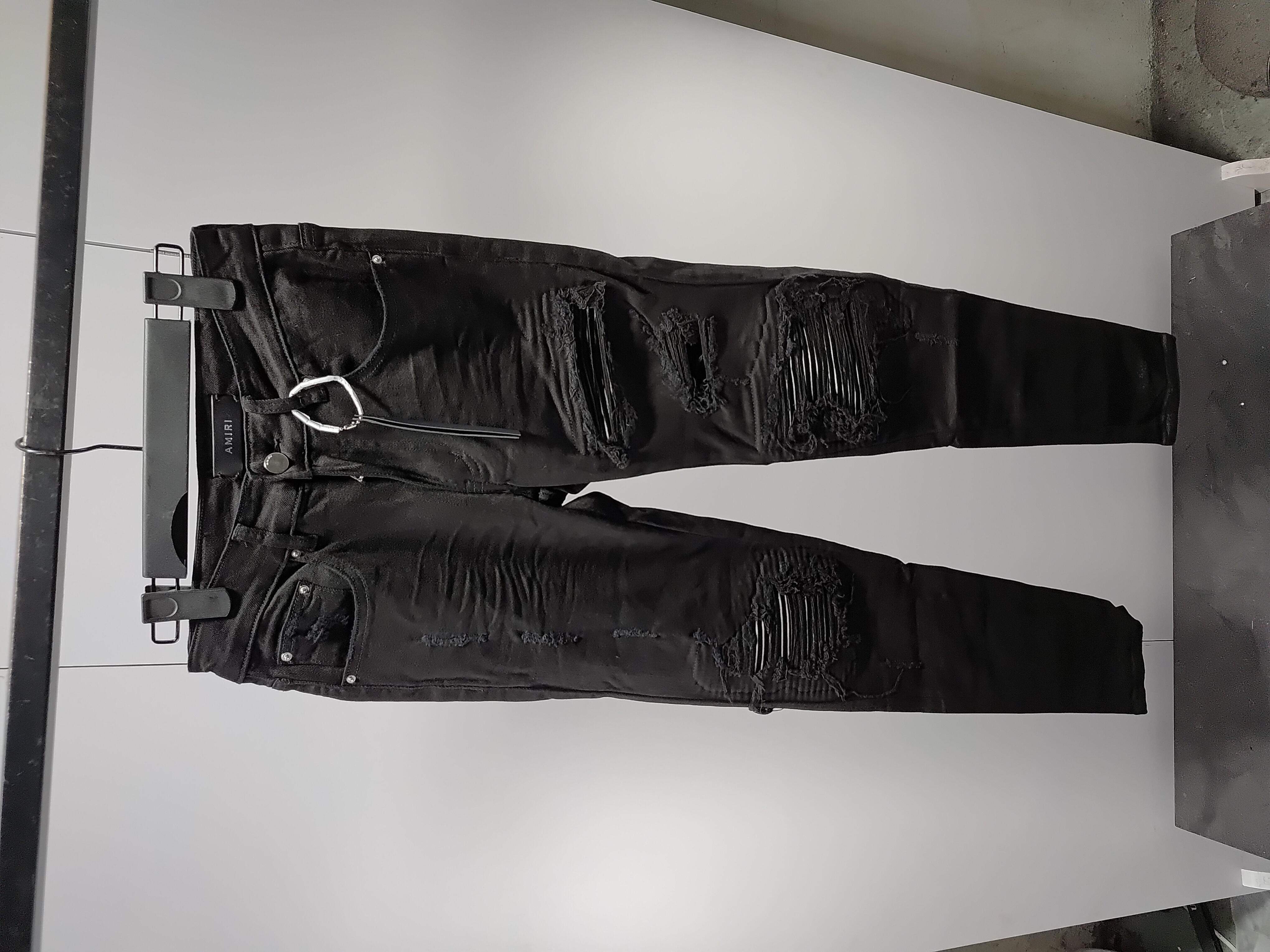 Amiri Jean 669 review StockxKicks 01