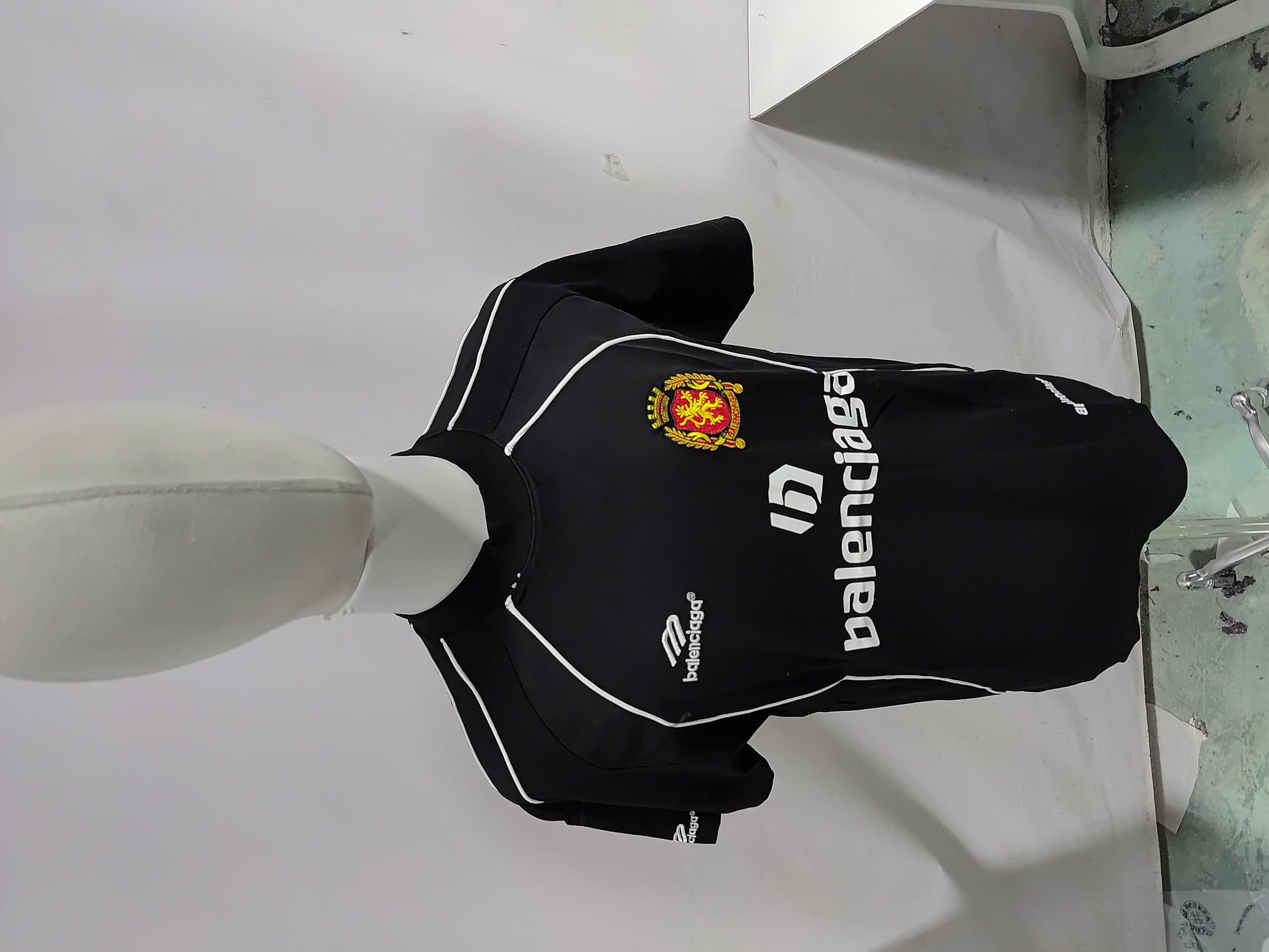 Balenciaga Lion Crest Soccer T-Shirt Black+Amiri Jeans  review StockxKicks 01