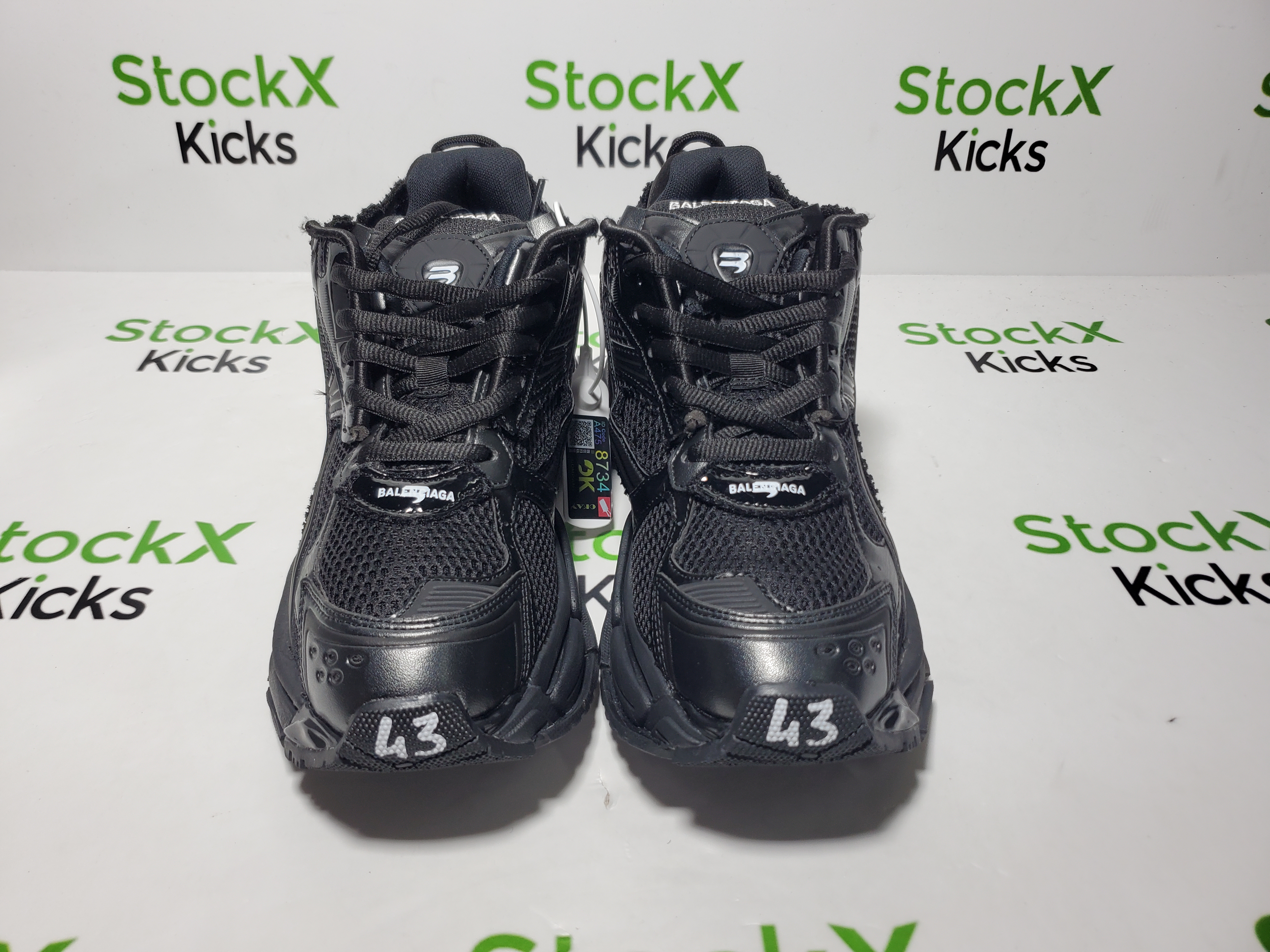 【TOP PK Batch】Balenciaga Runner Black and Red LED 853225 WRNLD 1000 review StockxKicks 03