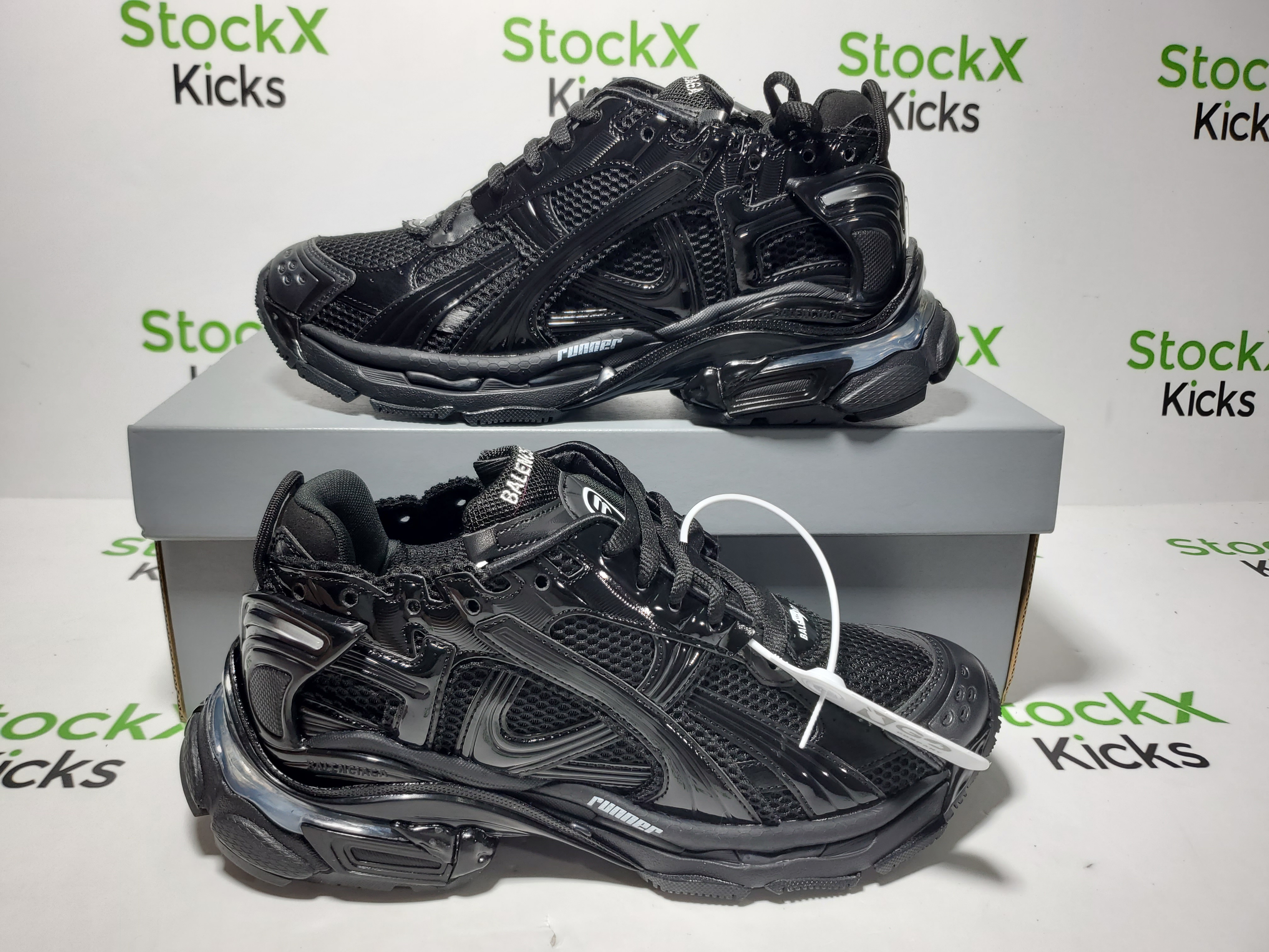 【TOP PK Batch】Balenciaga Runner Black and Red LED 853225 WRNLD 1000 review Karim Babics 05