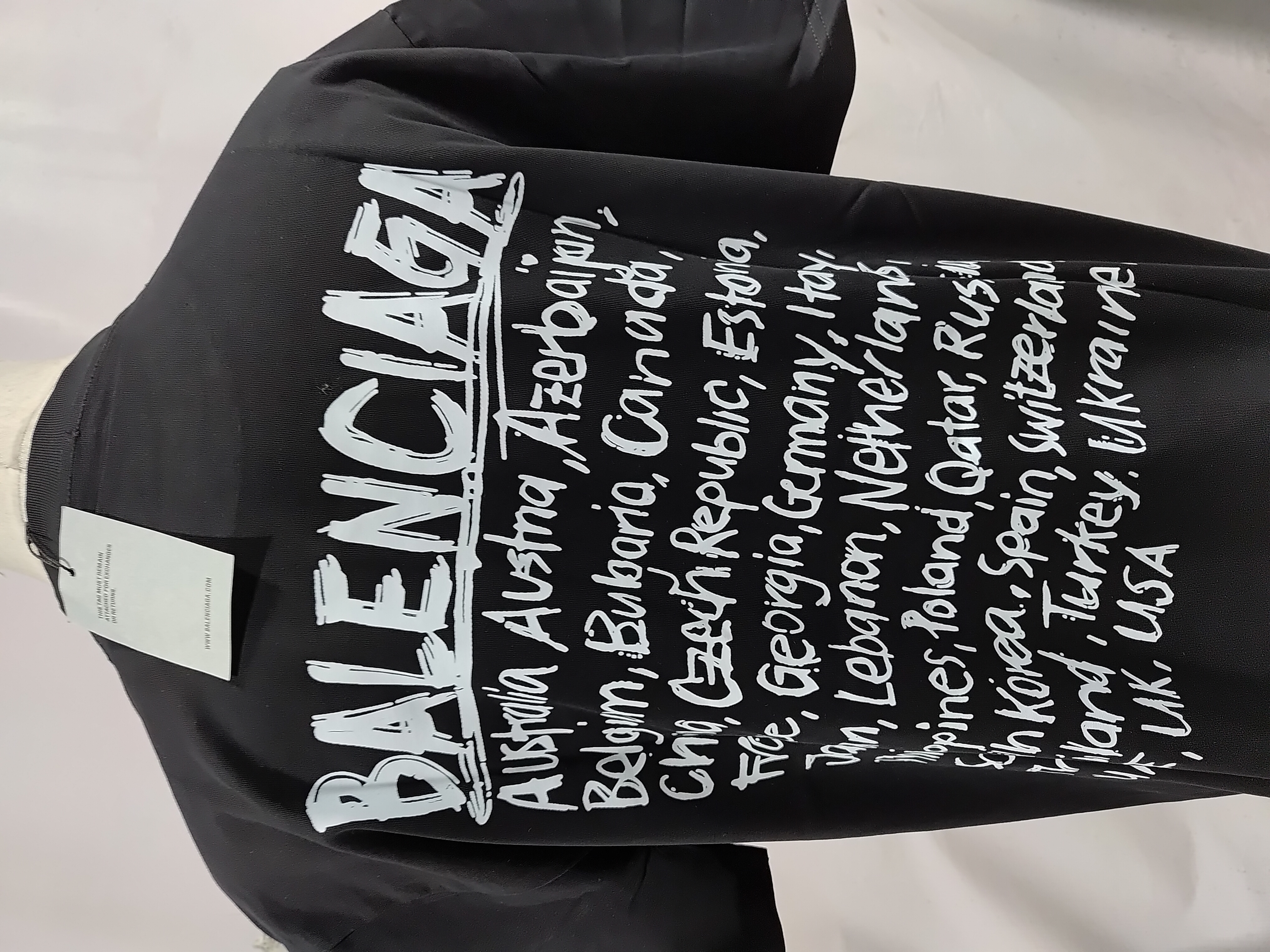 Balenciaga T-Shirt KT2357 review StockxKicks 02