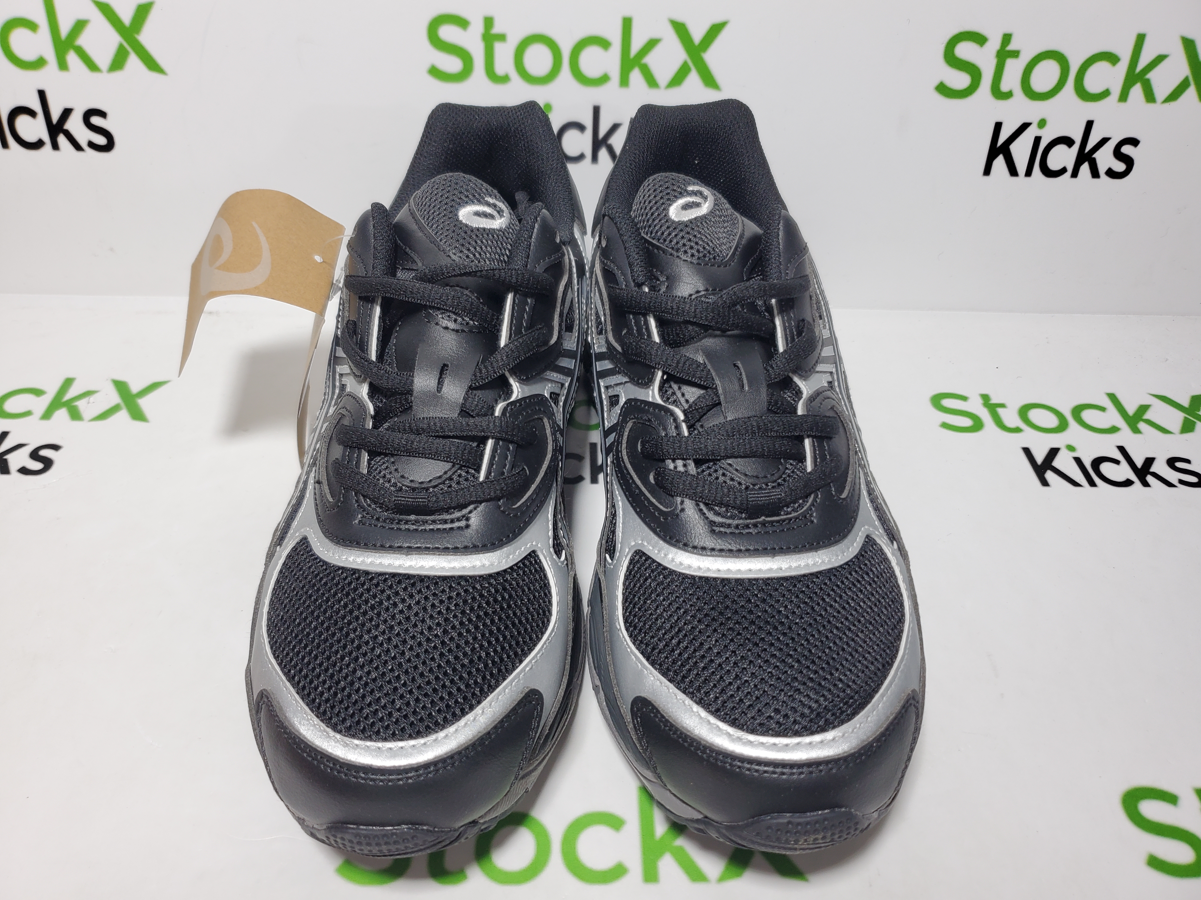 ASICS Gel-NYC Black Graphite Grey 1203A280-002 review StockxKicks 05