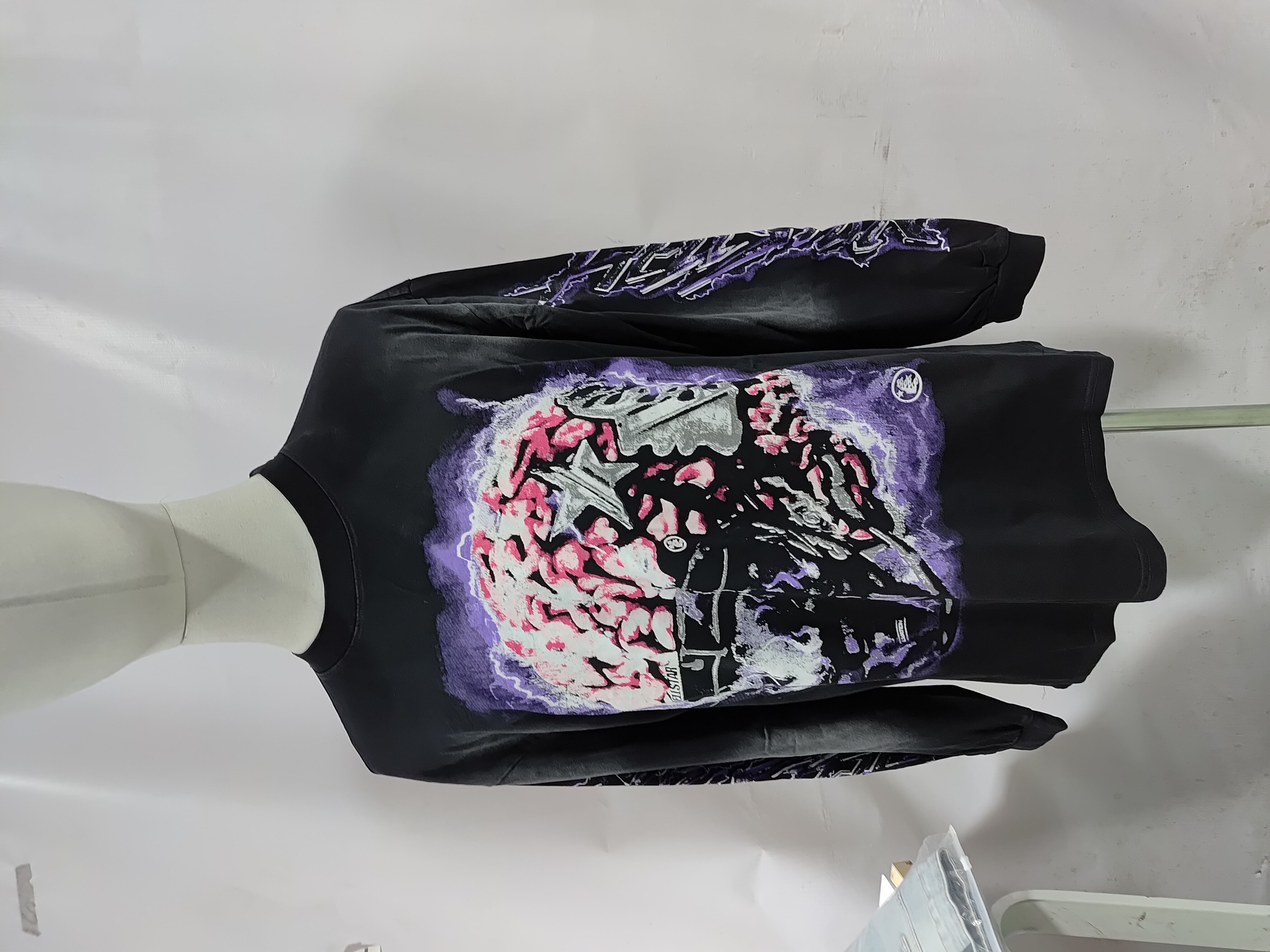 Hellstar 'Powered By The Star' Long-Sleeve T-Shirt #651 Black Purple review StockxKicks 01