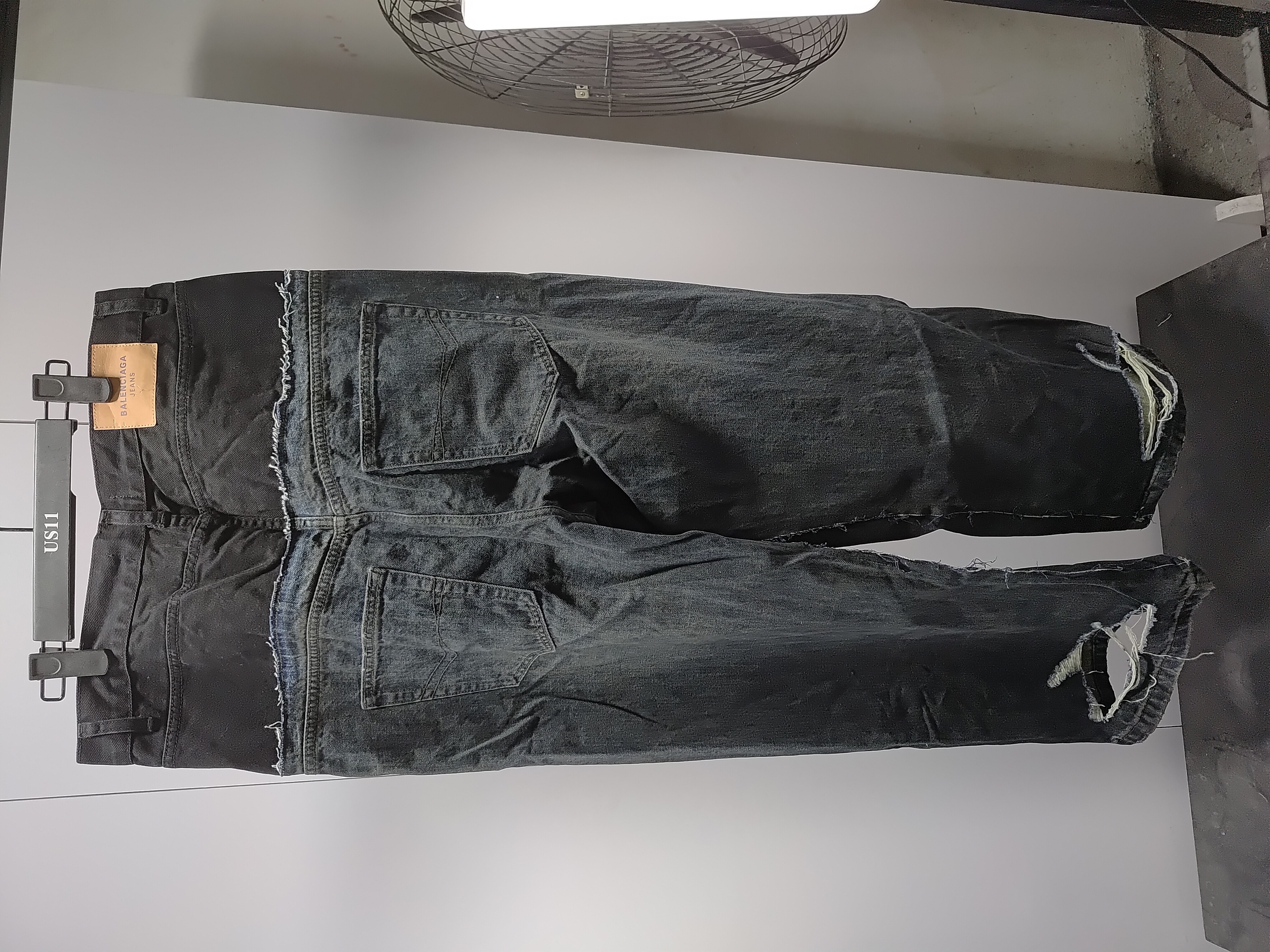 BALENCIAGA Cut-up Baggy Jeans Pants Blac/Blue 805094TRW918700 review StockxKicks 04