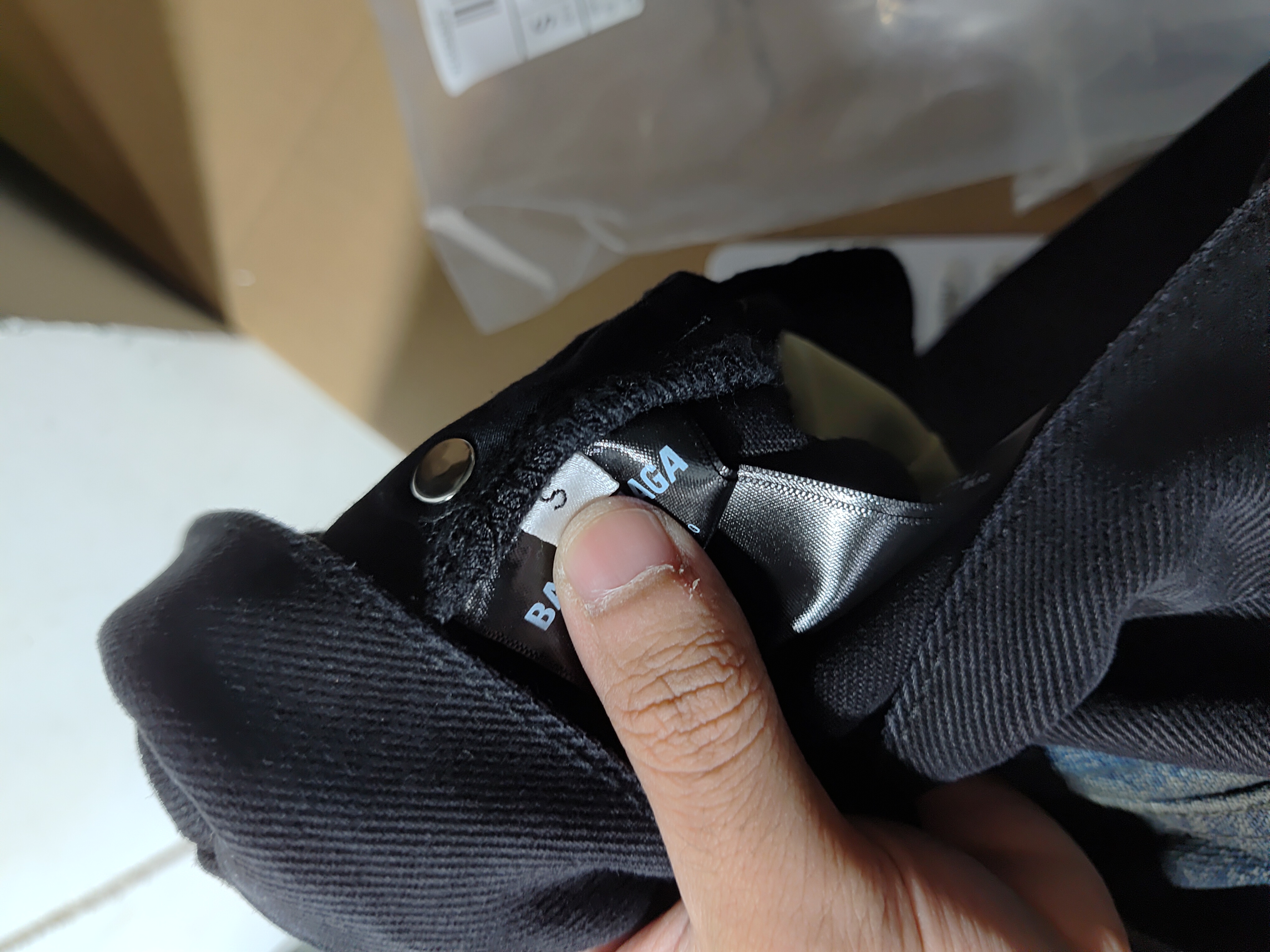 BALENCIAGA Cut-up Baggy Jeans Pants Blac/Blue 805094TRW918700 review StockxKicks 00