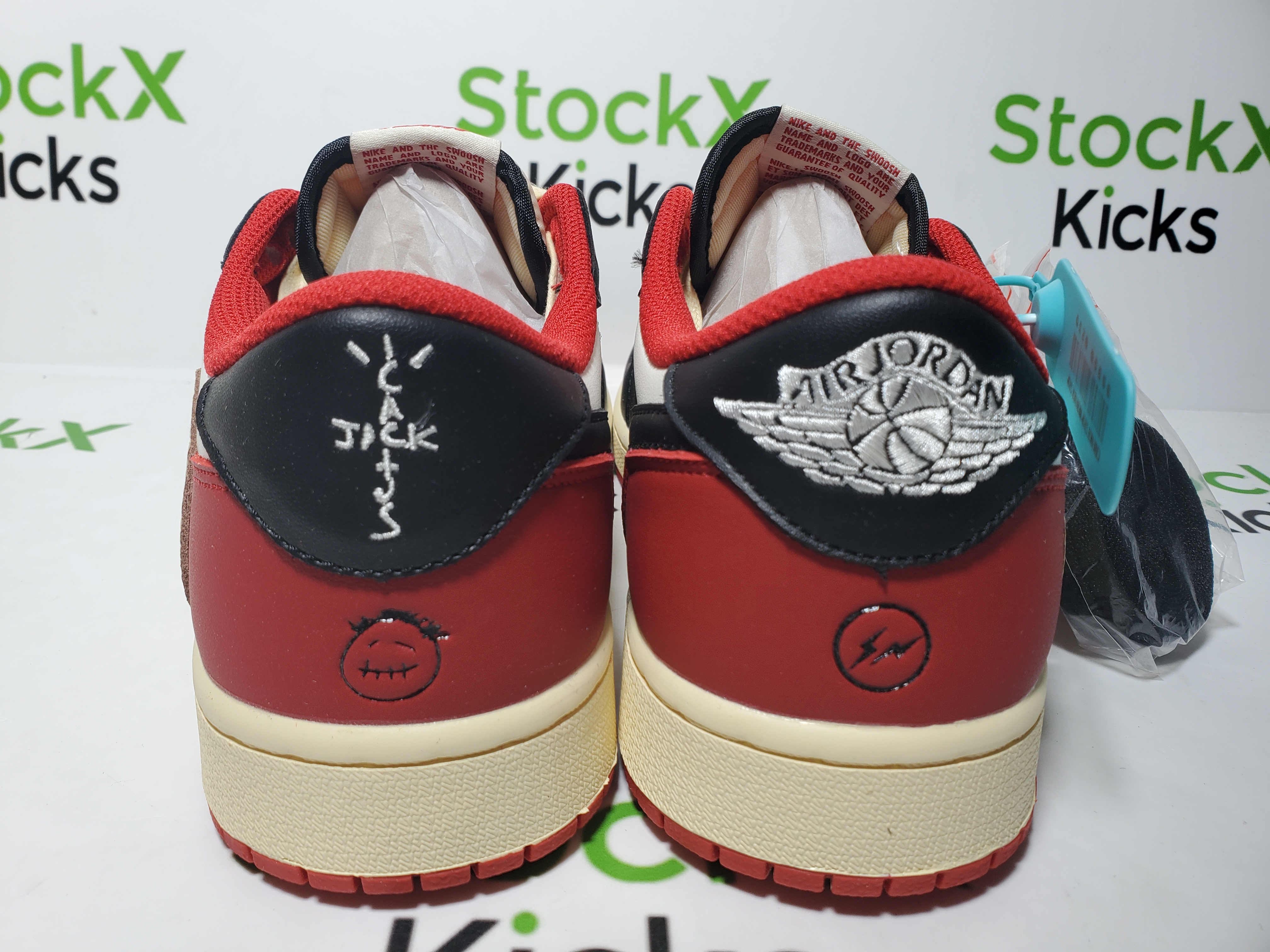 LJR Batch Travis Scott x Air Jordan 1 Black White Red Hook DM7866-166 review StockxKicks 02