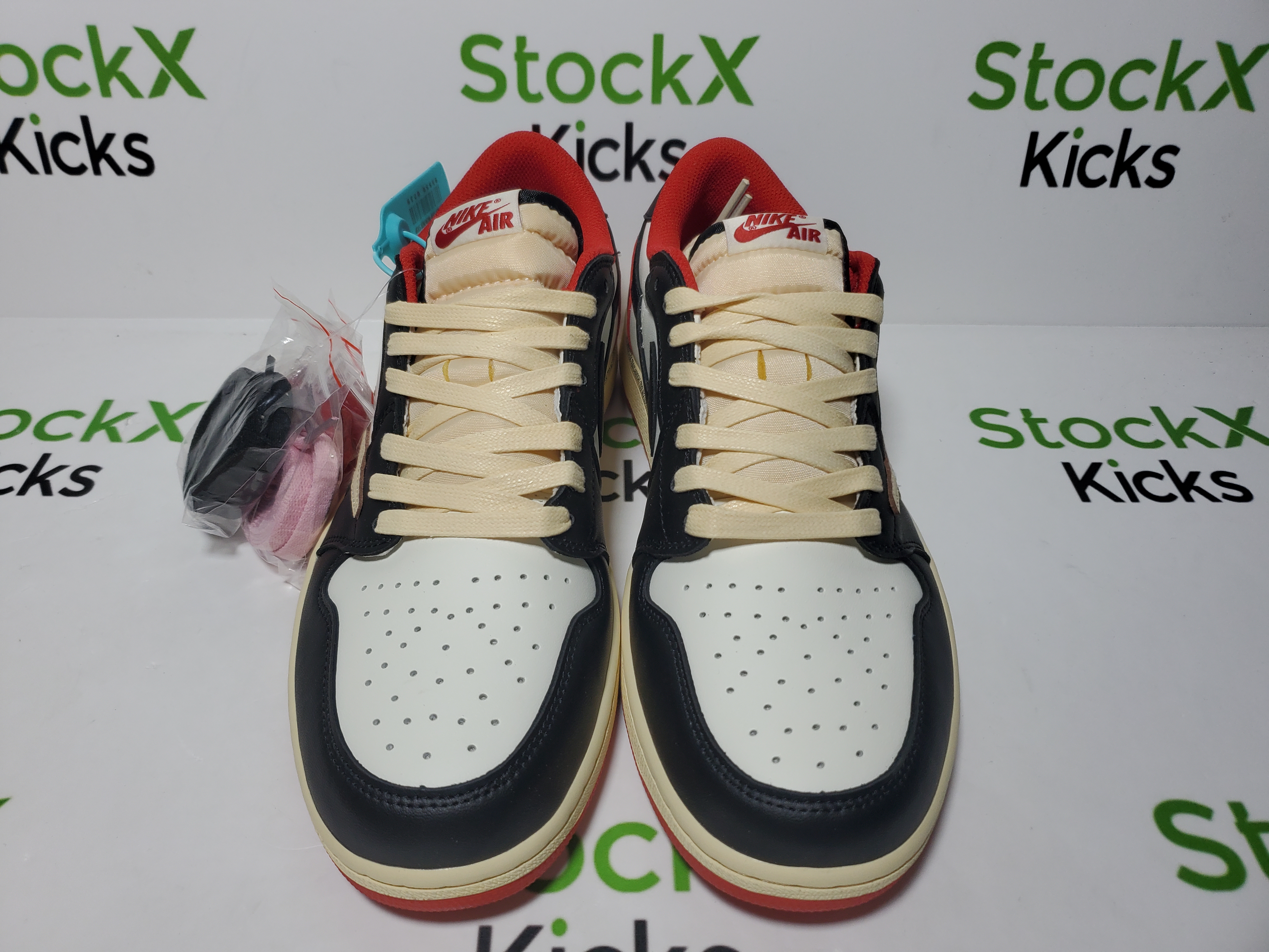 LJR Batch Travis Scott x Air Jordan 1 Black White Red Hook DM7866-166 review StockxKicks 01
