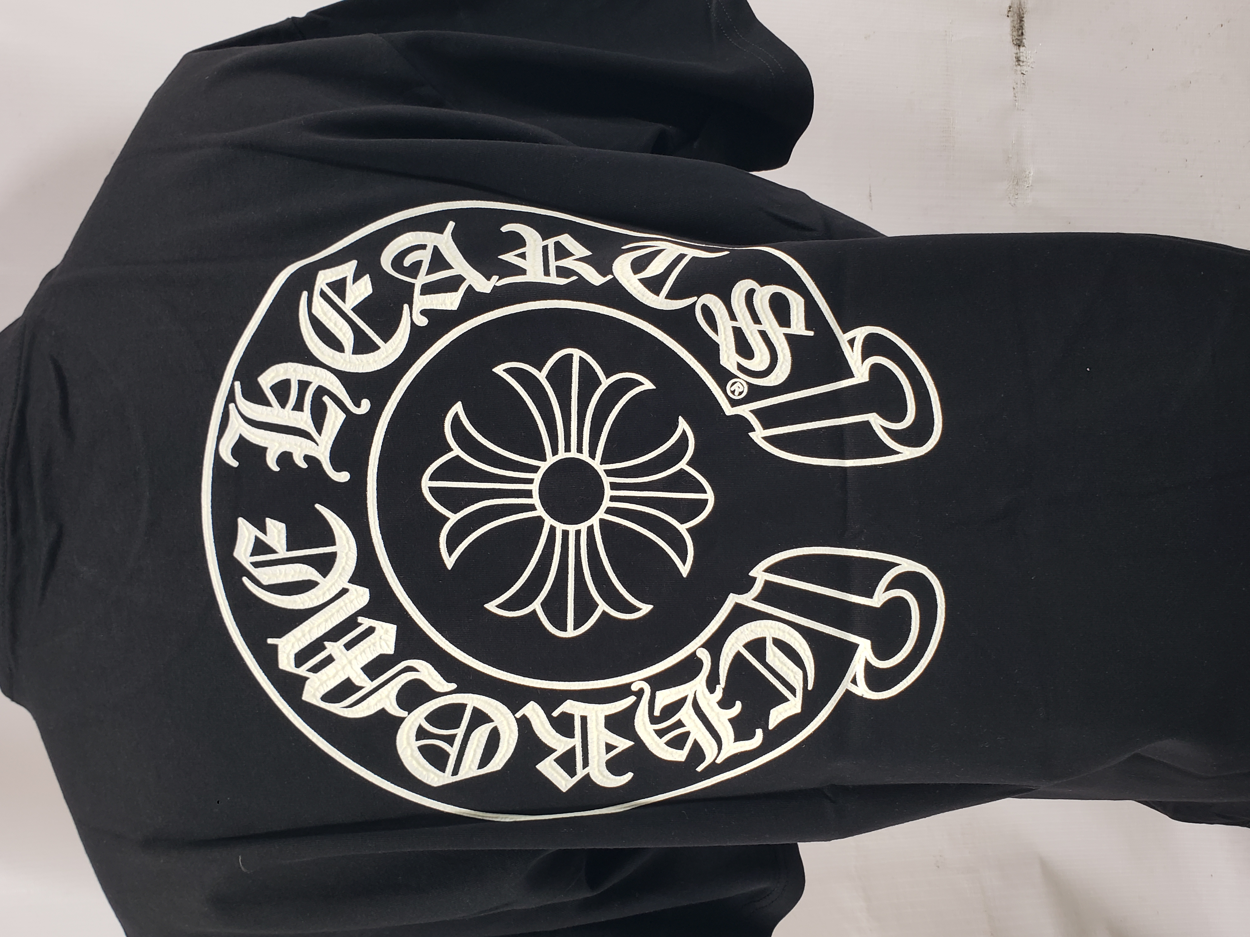 Chrome Hearts Glow-in-the-Dark Horseshoe Tee Black/White 2238 review StockxKicks 01
