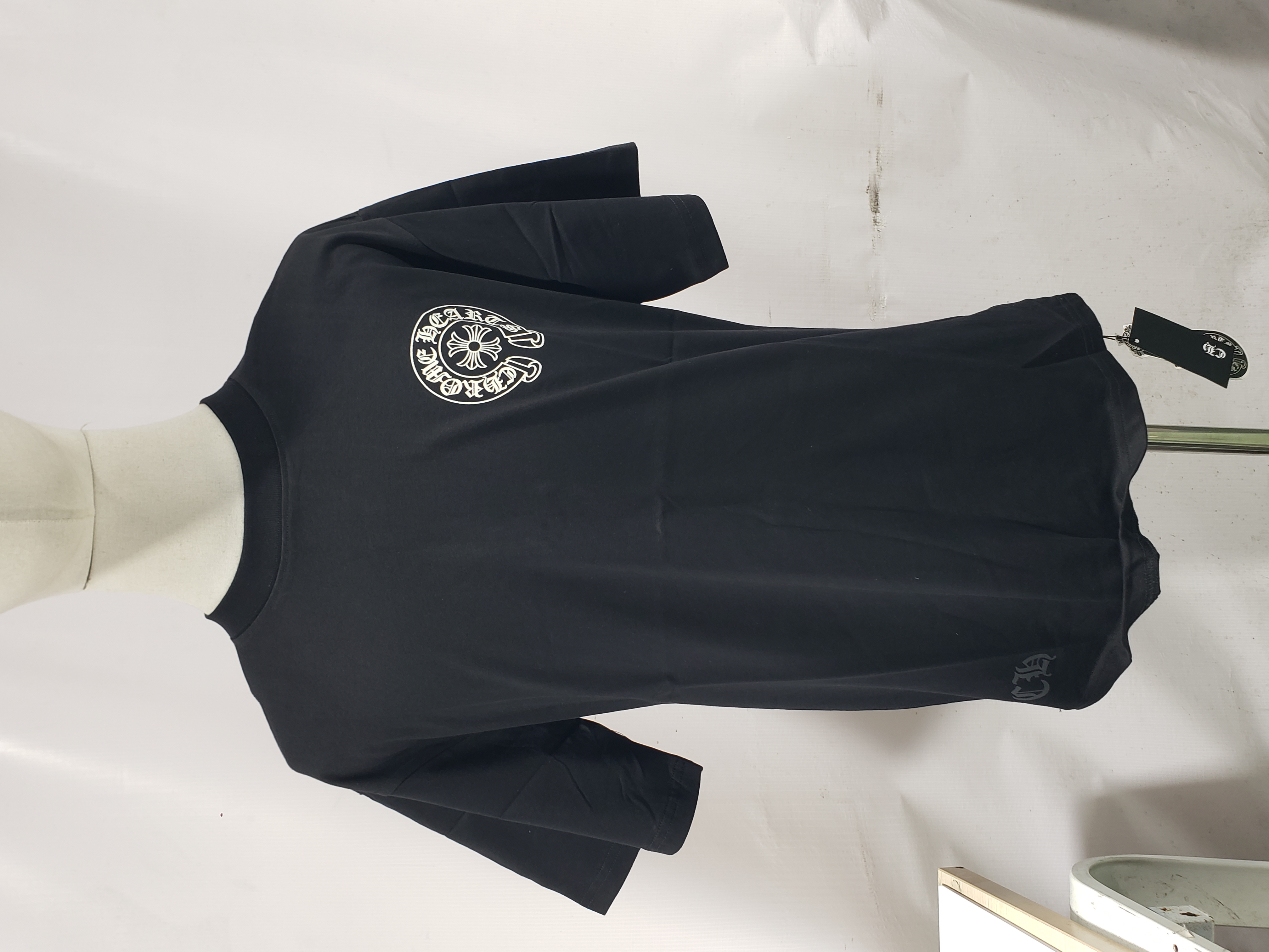 Chrome Hearts Glow-in-the-Dark Horseshoe Tee Black/White 2238 review StockxKicks 03