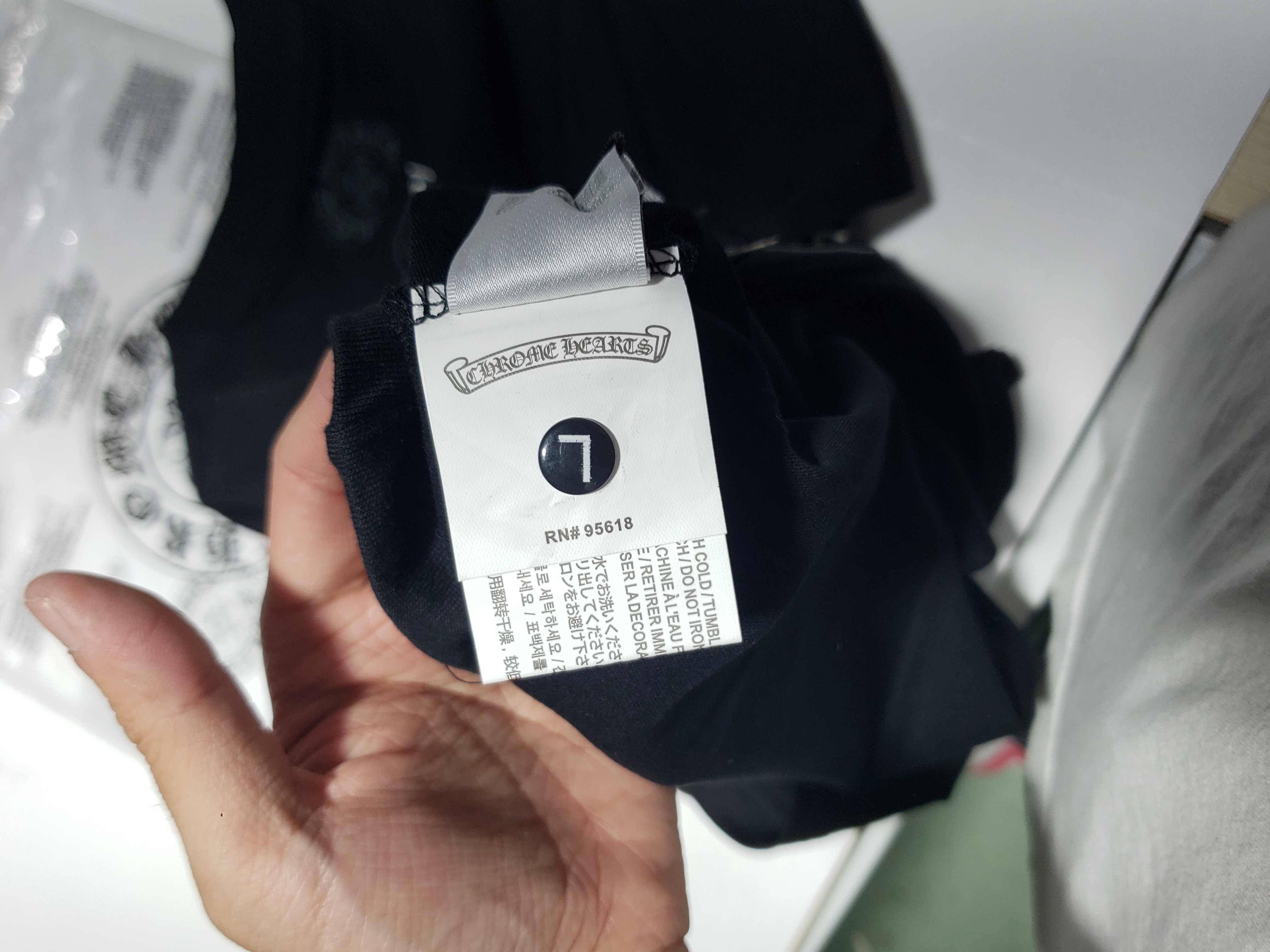Chrome Hearts Glow-in-the-Dark Horseshoe Tee Black/White 2238 review StockxKicks 04