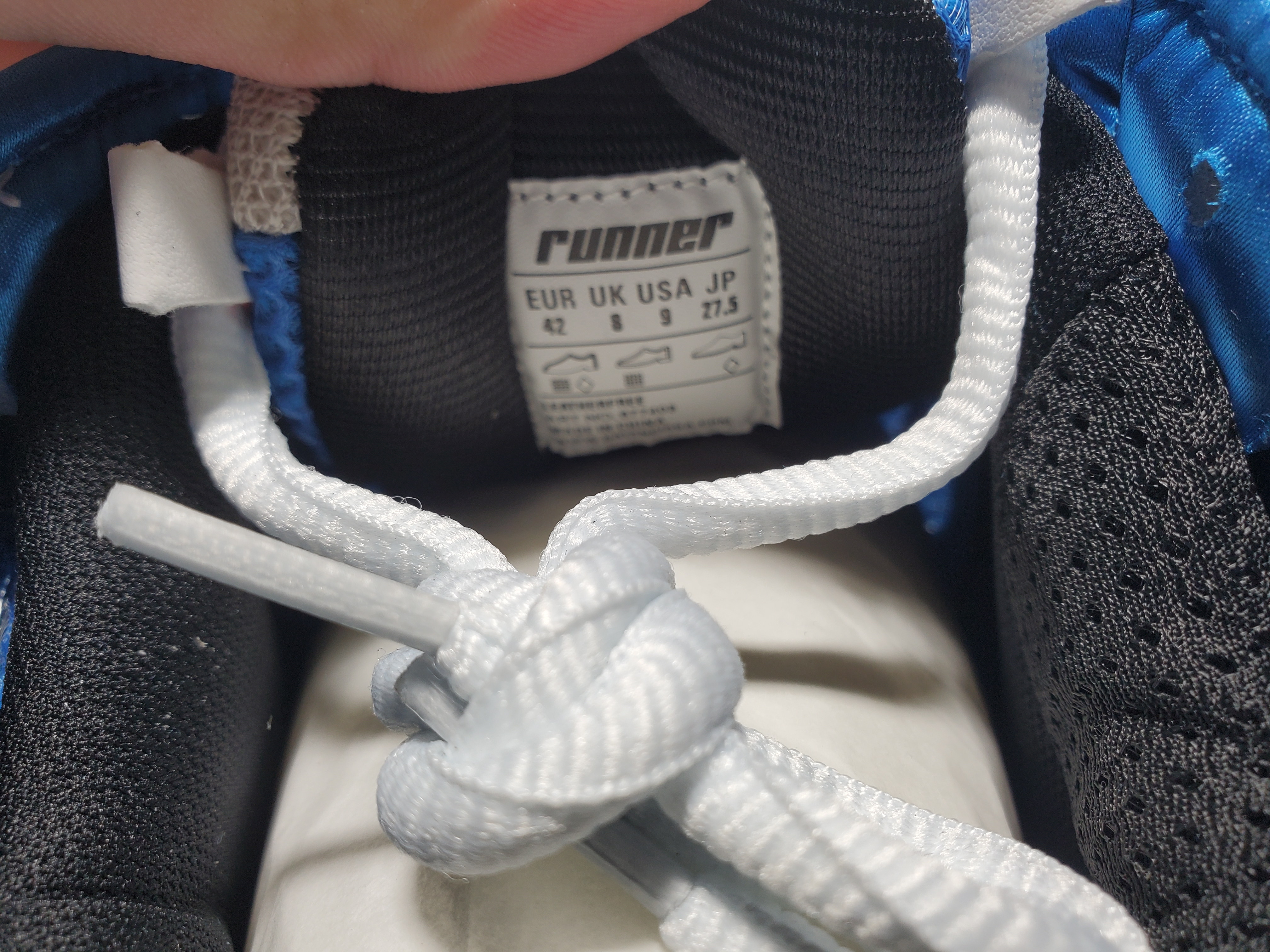 Balenciaga Runner White Blue 677402W3RB34912 review StockxKicks 02