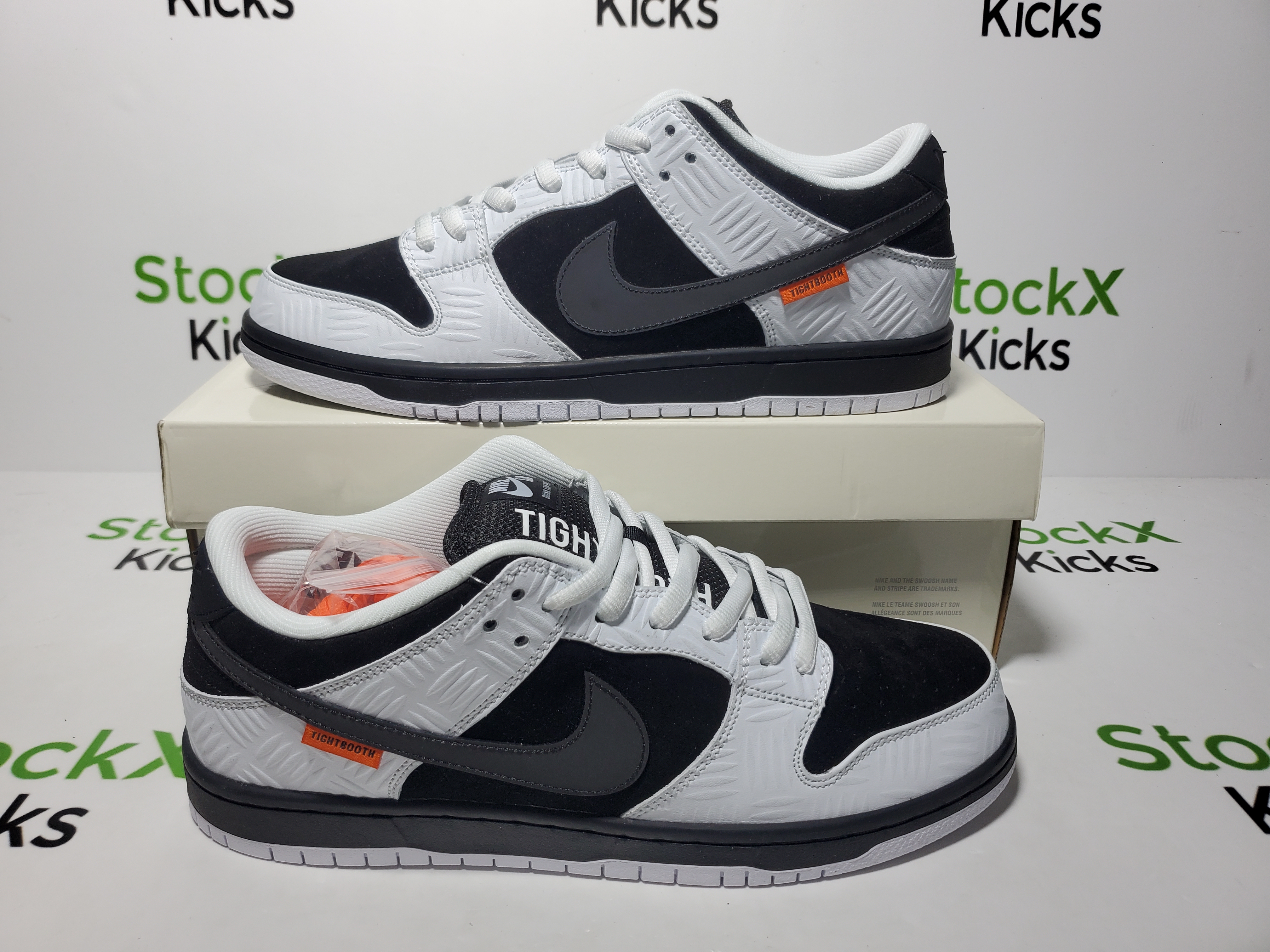 PK God Batch TIGHTBOOTH x Nike SB Dunk Low Panda Co Branding FD2629-100 review StockxKicks 05