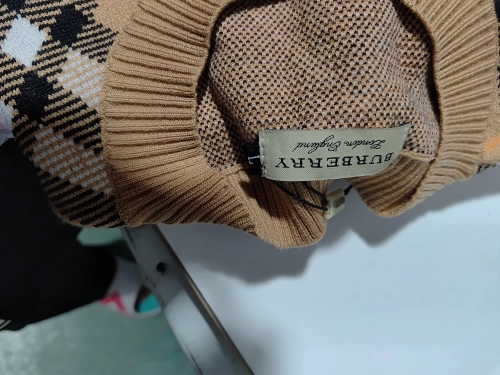 Burberry Check Wool Blend Sweater Sand CK WR3002024018 reviewed by