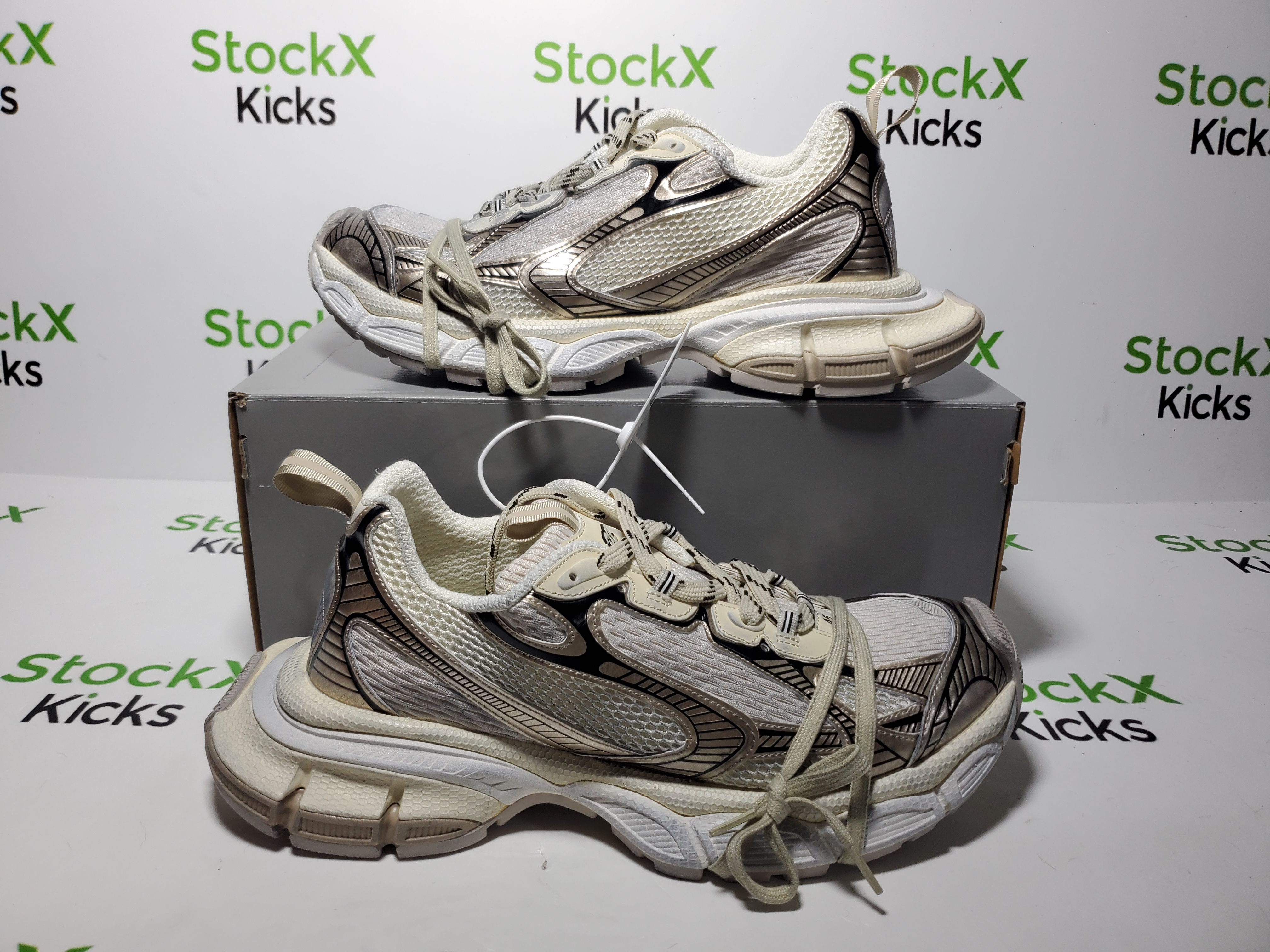 Balenciaga 3XL Sneaker Pla Tinum 734734 W3XL2 9110 review StockxKicks 05