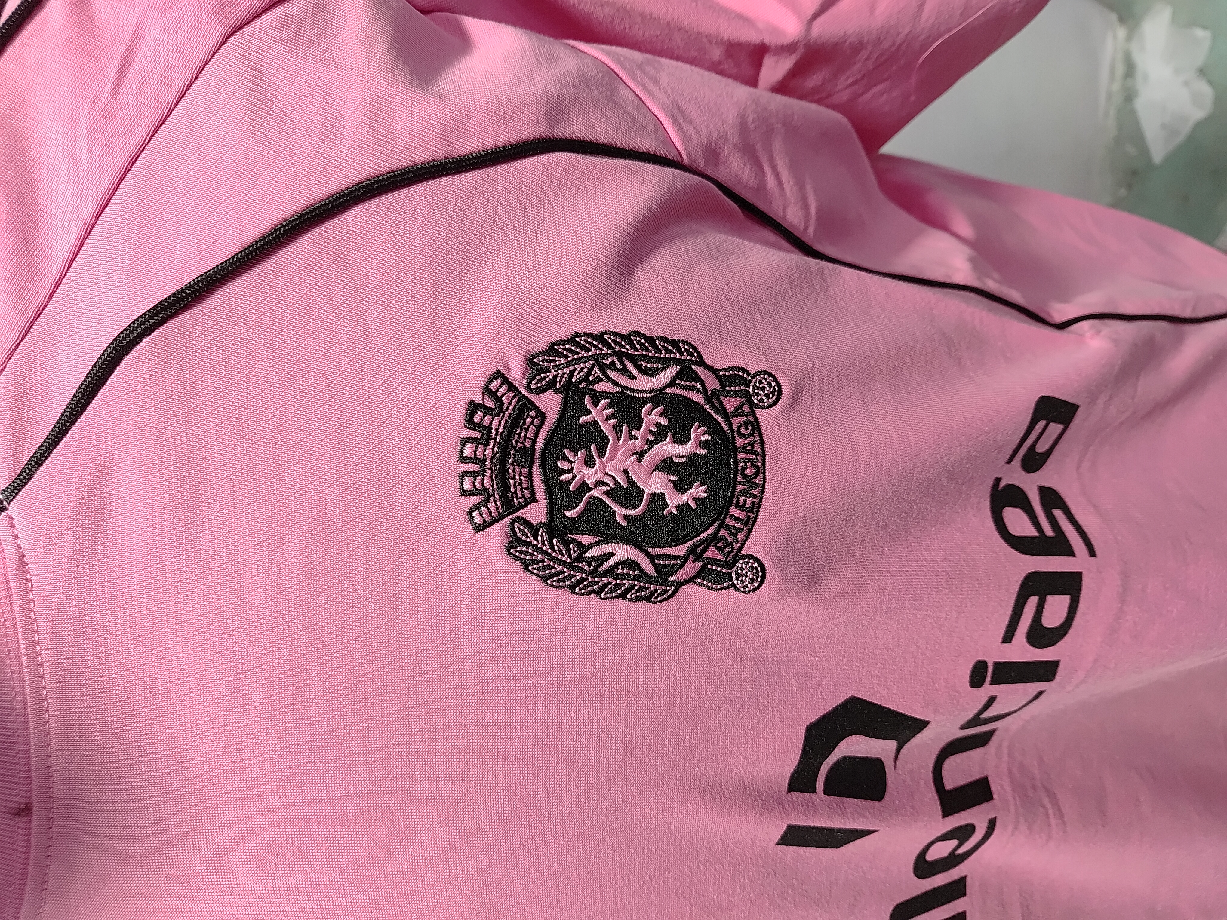 Balenciaga Miami Soccer T-Shirt Oversized Pink/Black review StockxKicks 02