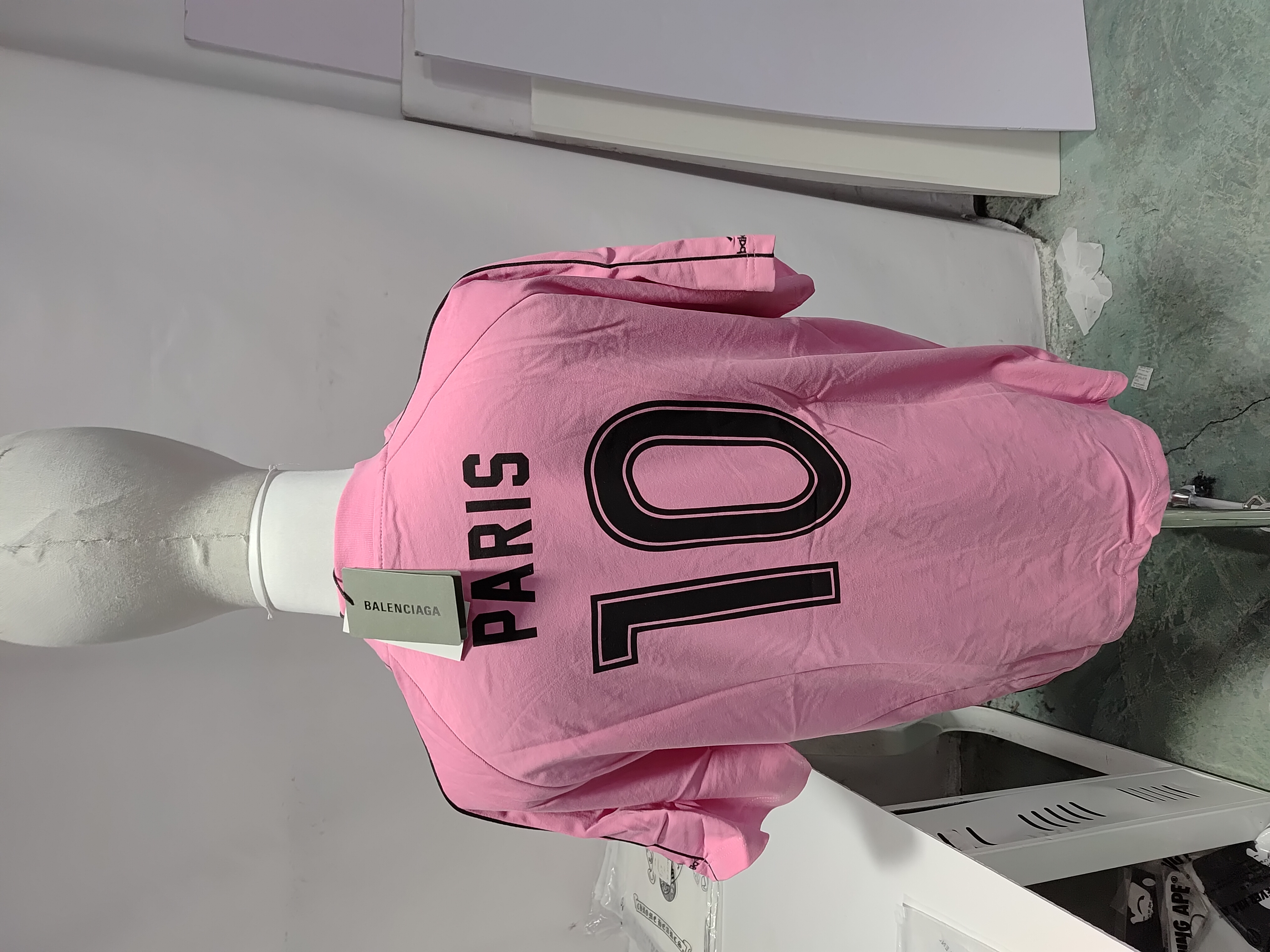 Balenciaga Miami Soccer T-Shirt Oversized Pink/Black review StockxKicks 03