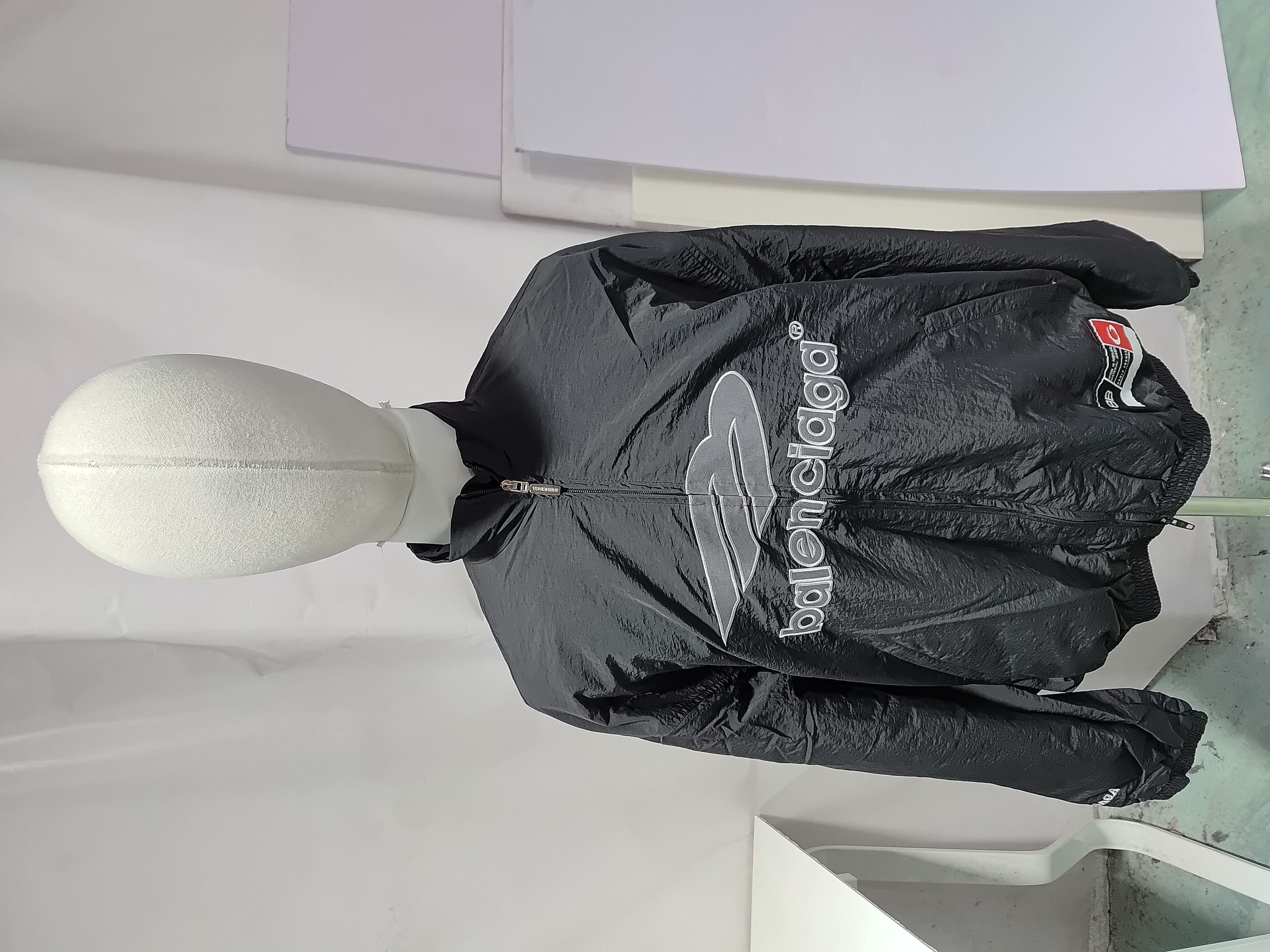 Balenciaga BLCG 26SS 3M Manchester United Embroidered Tracksuit Jacket review StockxKicks 01