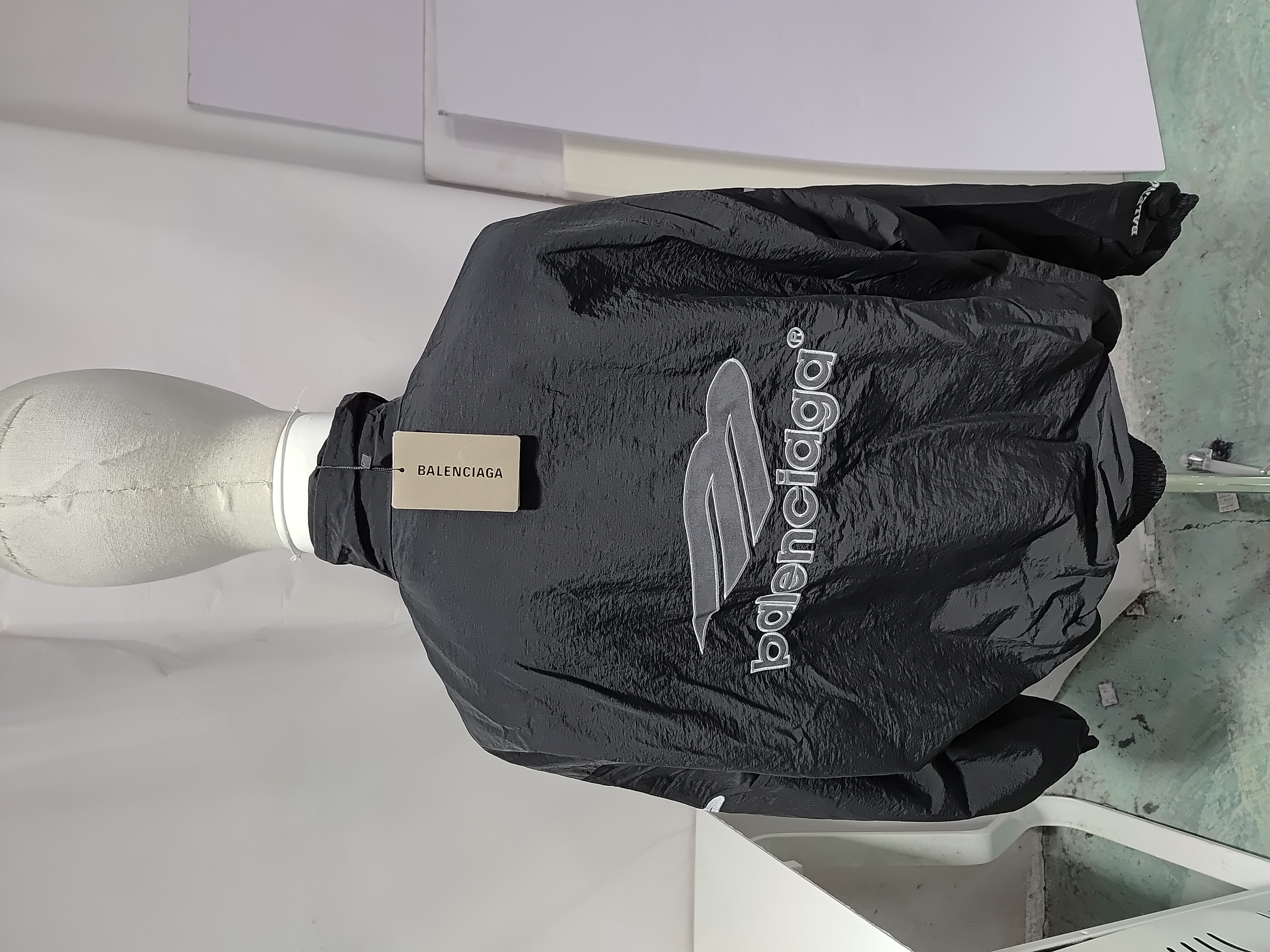 Balenciaga BLCG 26SS 3M Manchester United Embroidered Tracksuit Jacket review StockxKicks 03