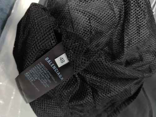 Balenciaga BLCG 26SS 3M Manchester United Embroidered Tracksuit Jacket reviewed by