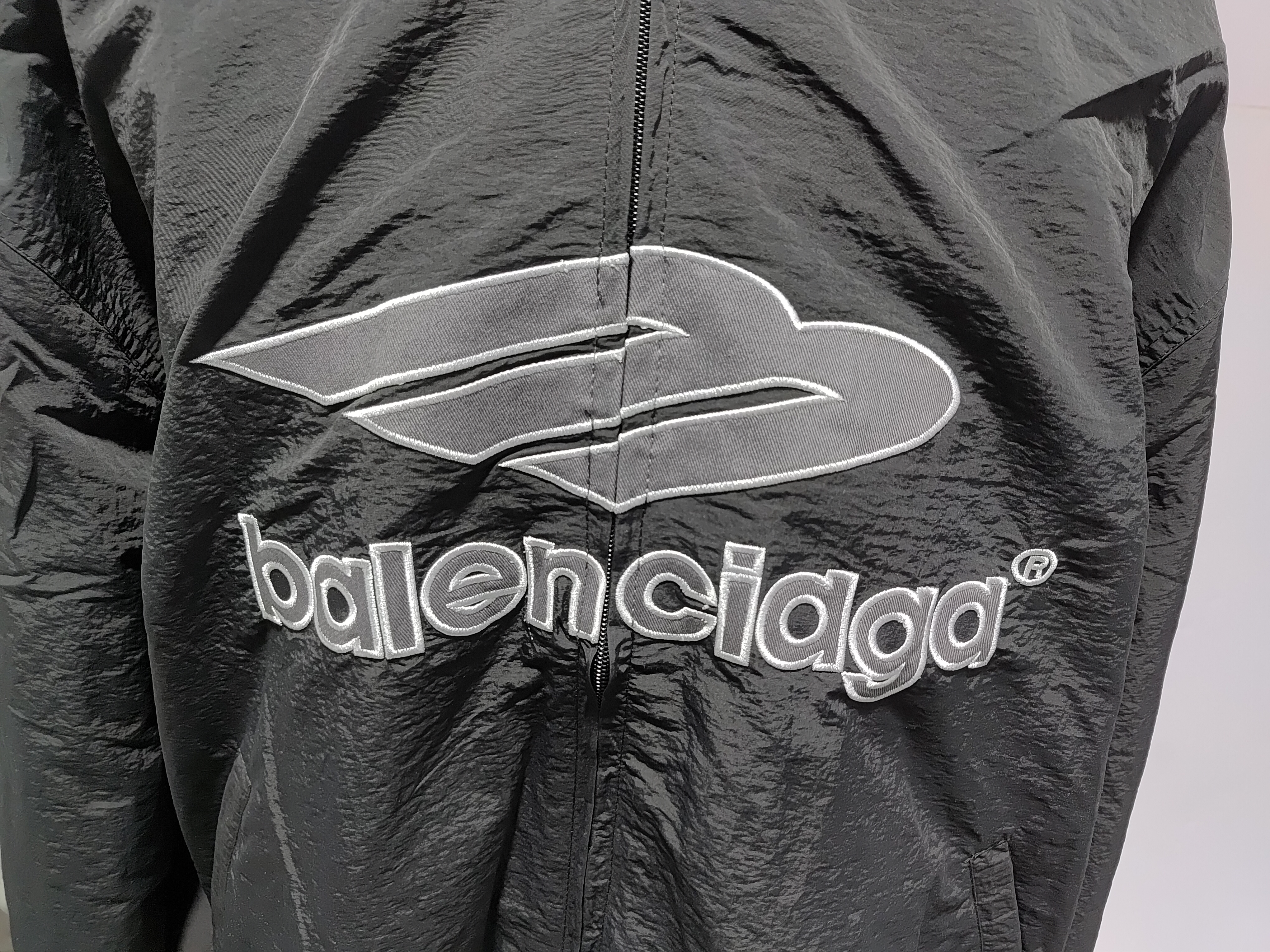 Balenciaga BLCG 26SS 3M Manchester United Embroidered Tracksuit Jacket review StockxKicks 02