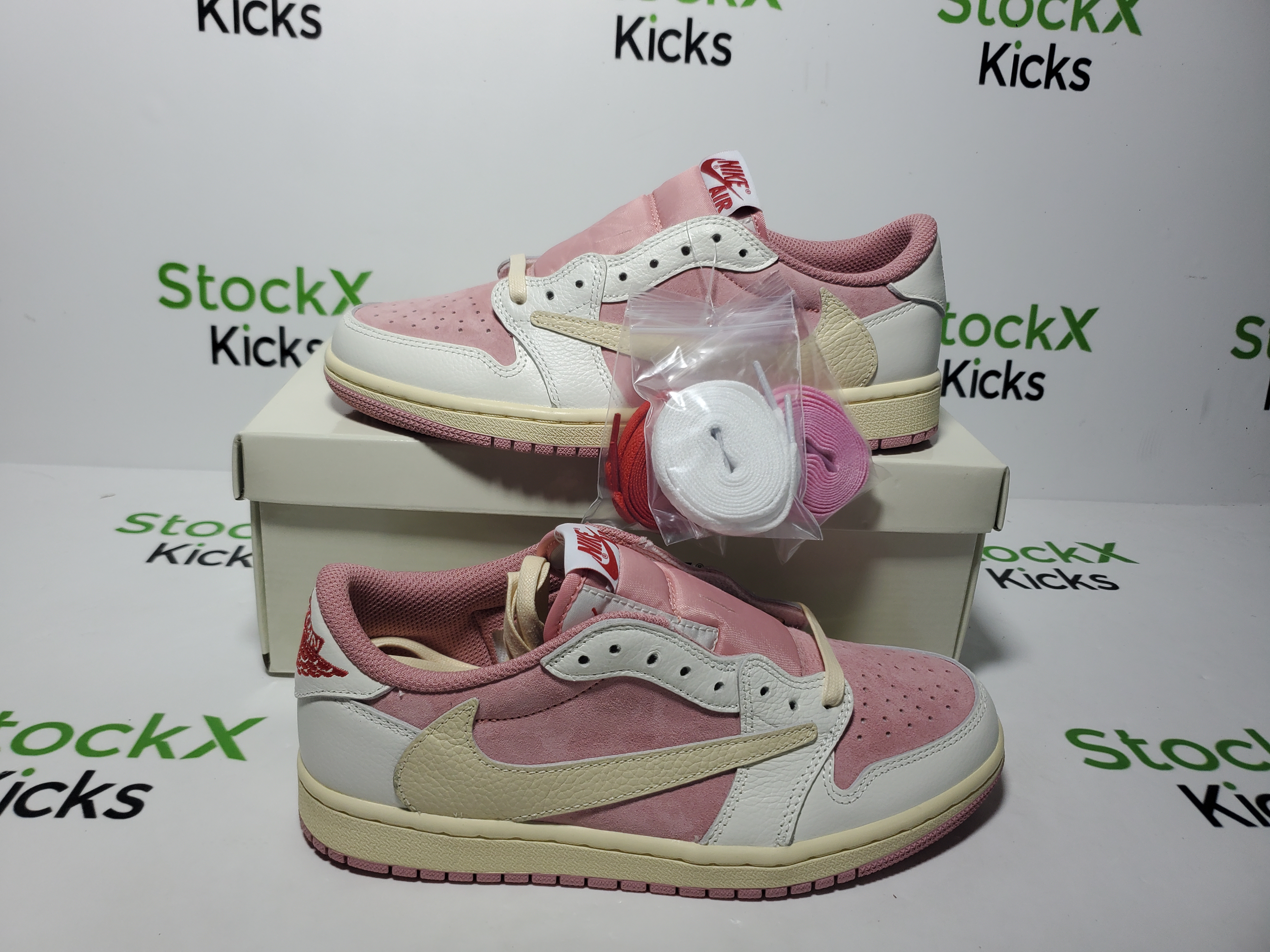 PK God Batch Air Jordan 1 Low Travis Scott White Pink DM7866-600 review StockxKicks 01
