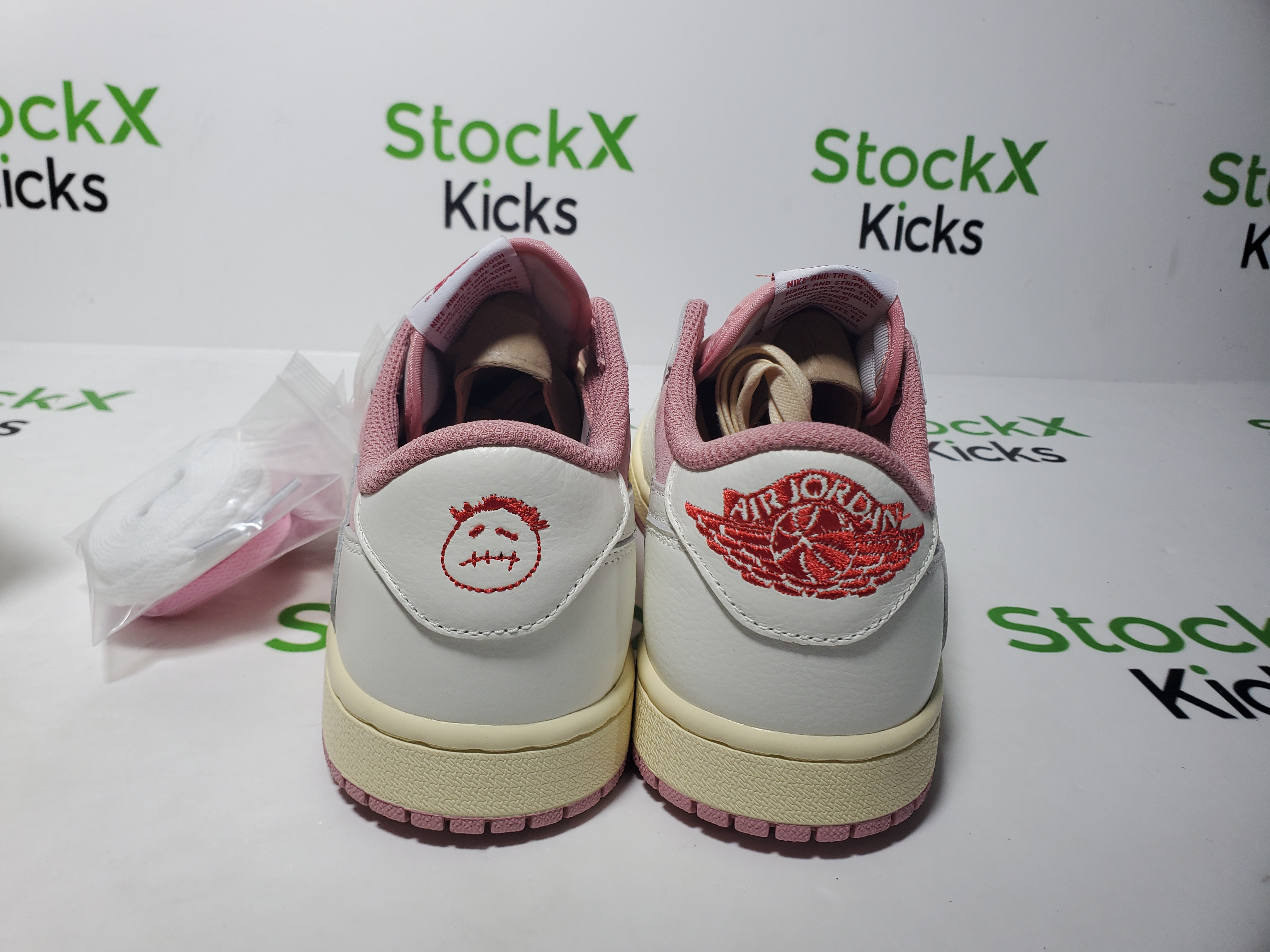 PK God Batch Air Jordan 1 Low Travis Scott White Pink DM7866-600 review StockxKicks 03