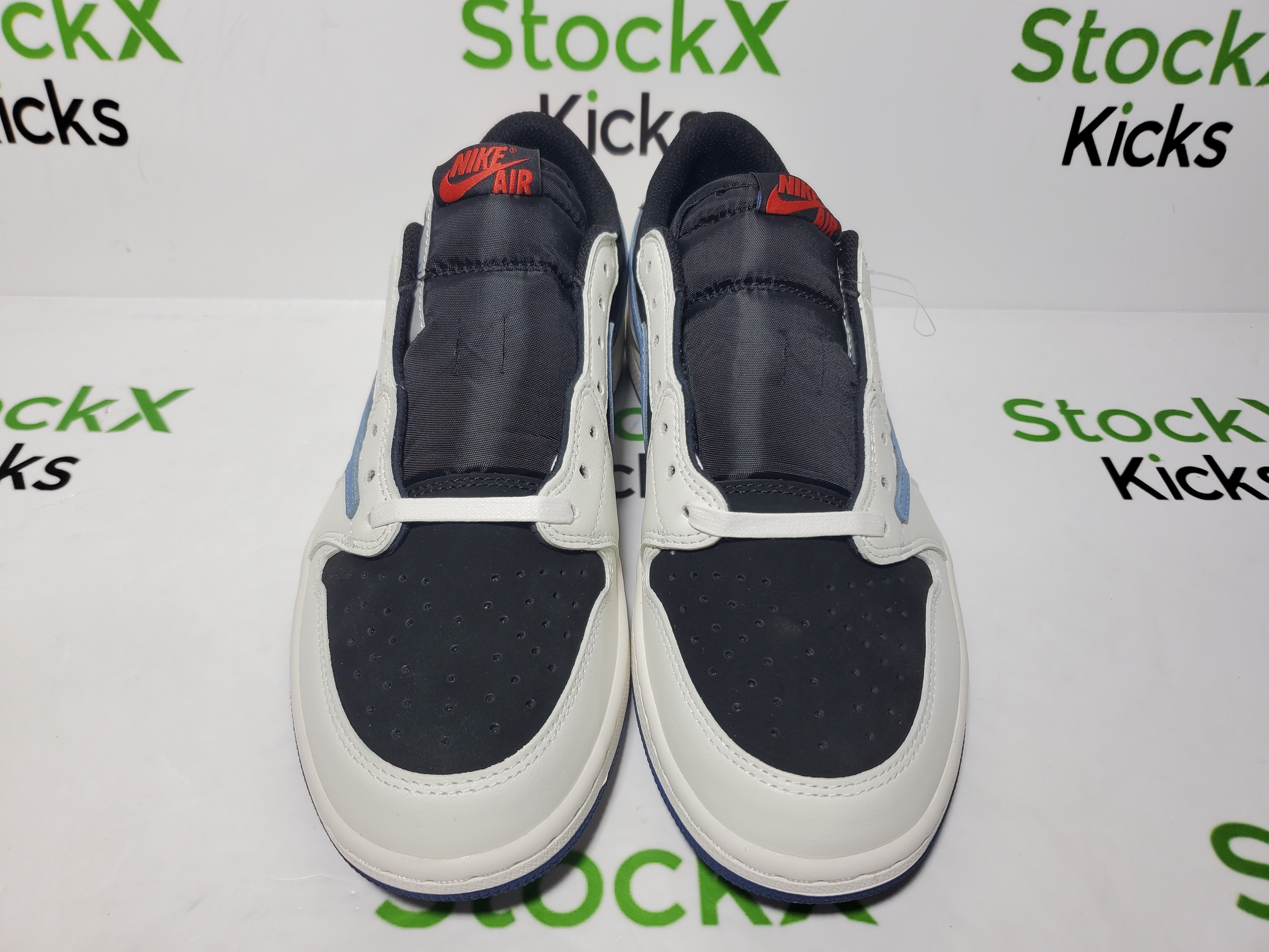 LJR Batch Travis Scott x Air Jordan 1 Low Black White Blue DM7866-040 review StockxKicksVIP 01