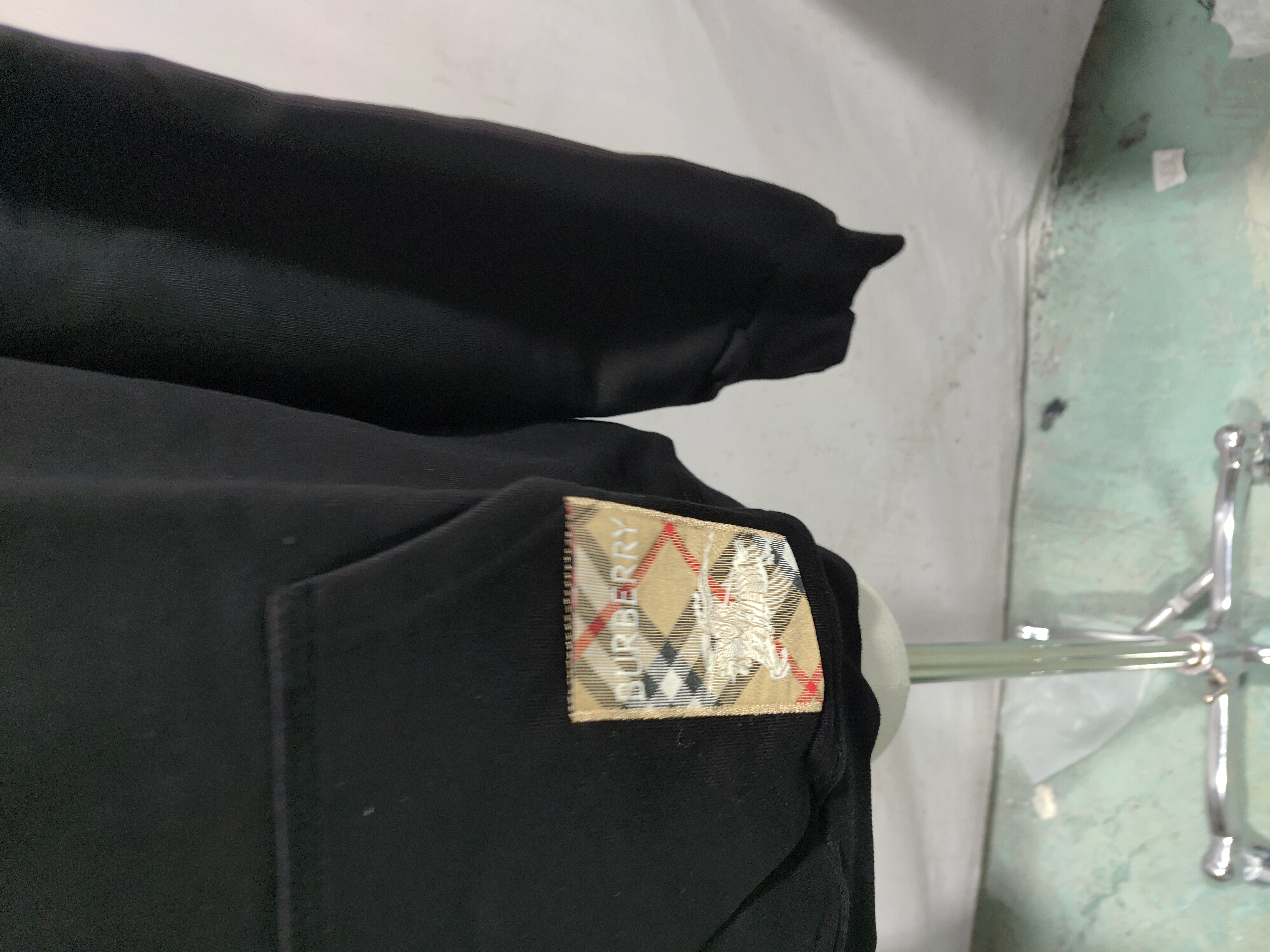 Burberry 25FW Warhorse Check Logo Embroidered Hoodie Black review StockxKicksVIP 02