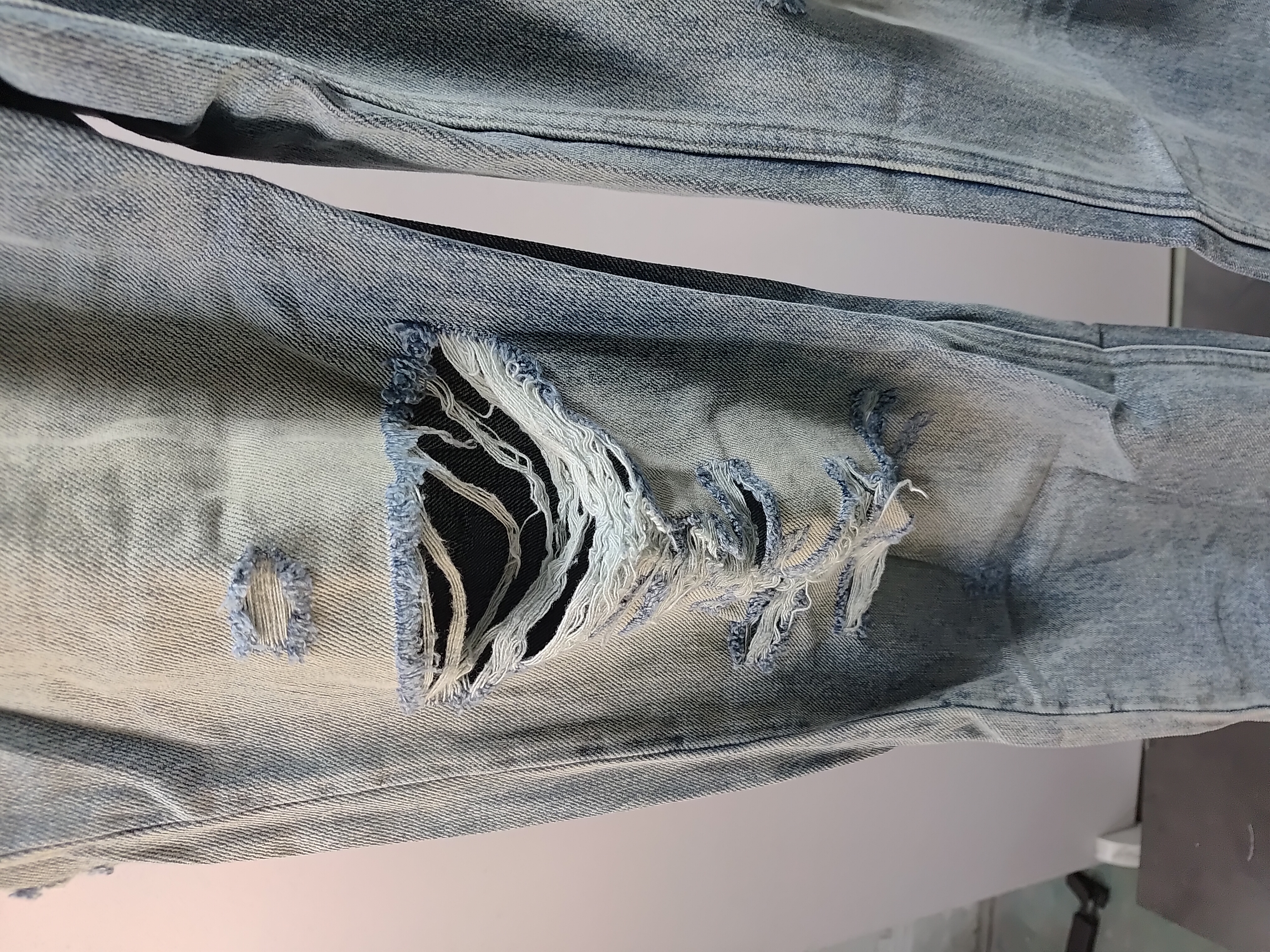 Balenciaga 25SS washed distressed jeans review Stockxkicksvip 02