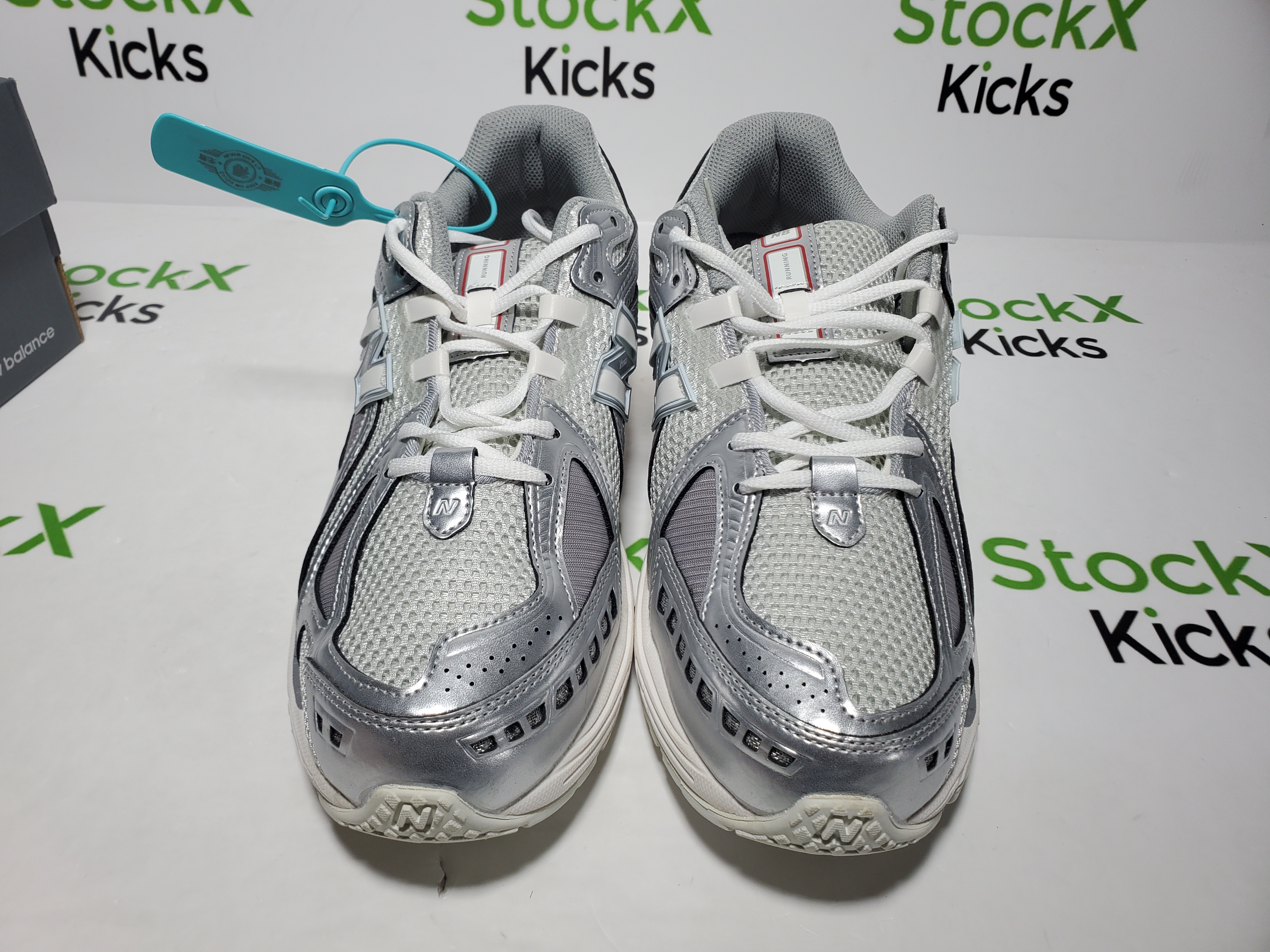 New Balance 1906R Silver M1906RCB review Stockxkicksvip 04