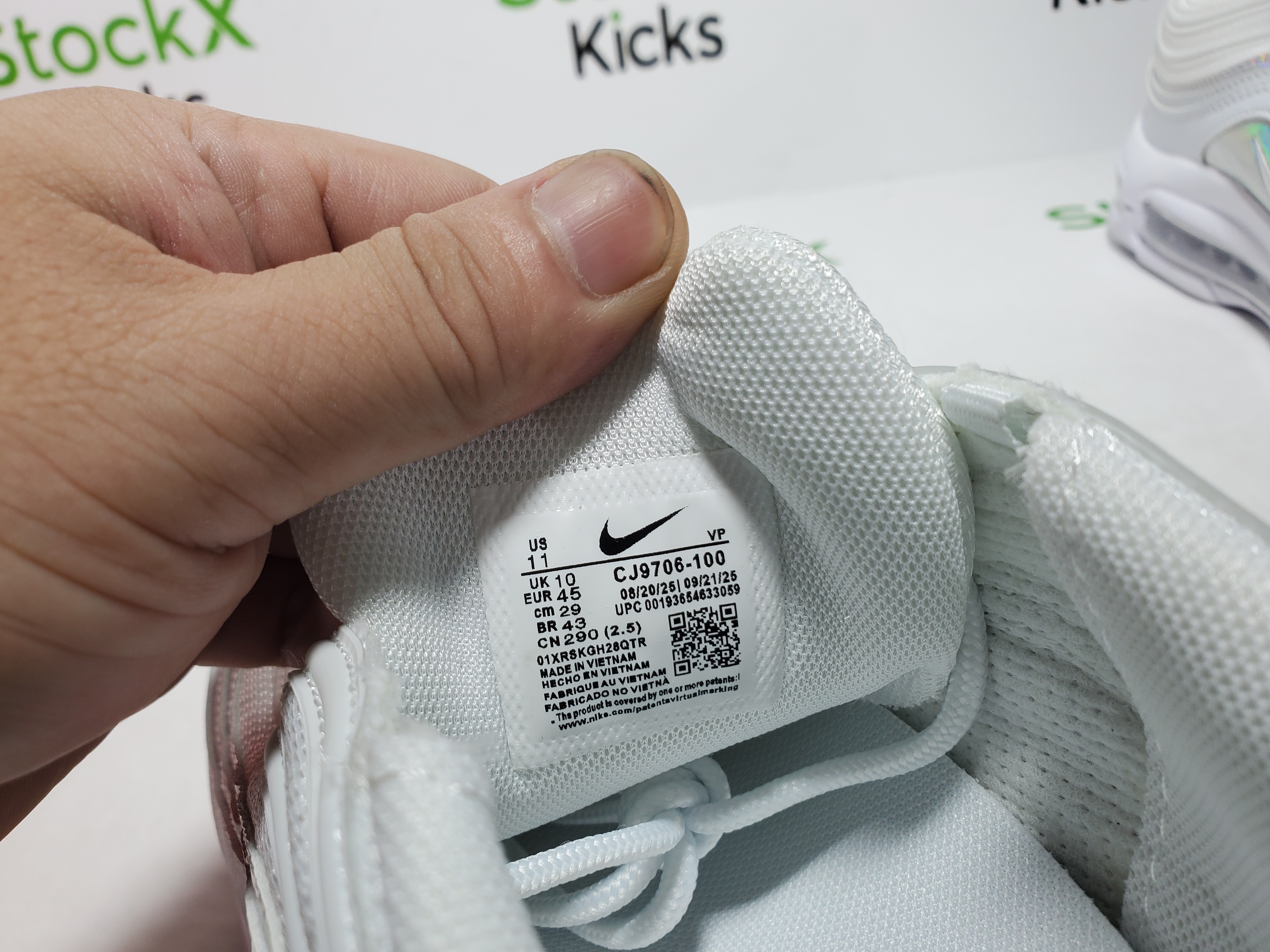 LJR Batch Nike Air Max 97 Iridescent White (W) CJ9706-100 review Stockxkicksvip 06