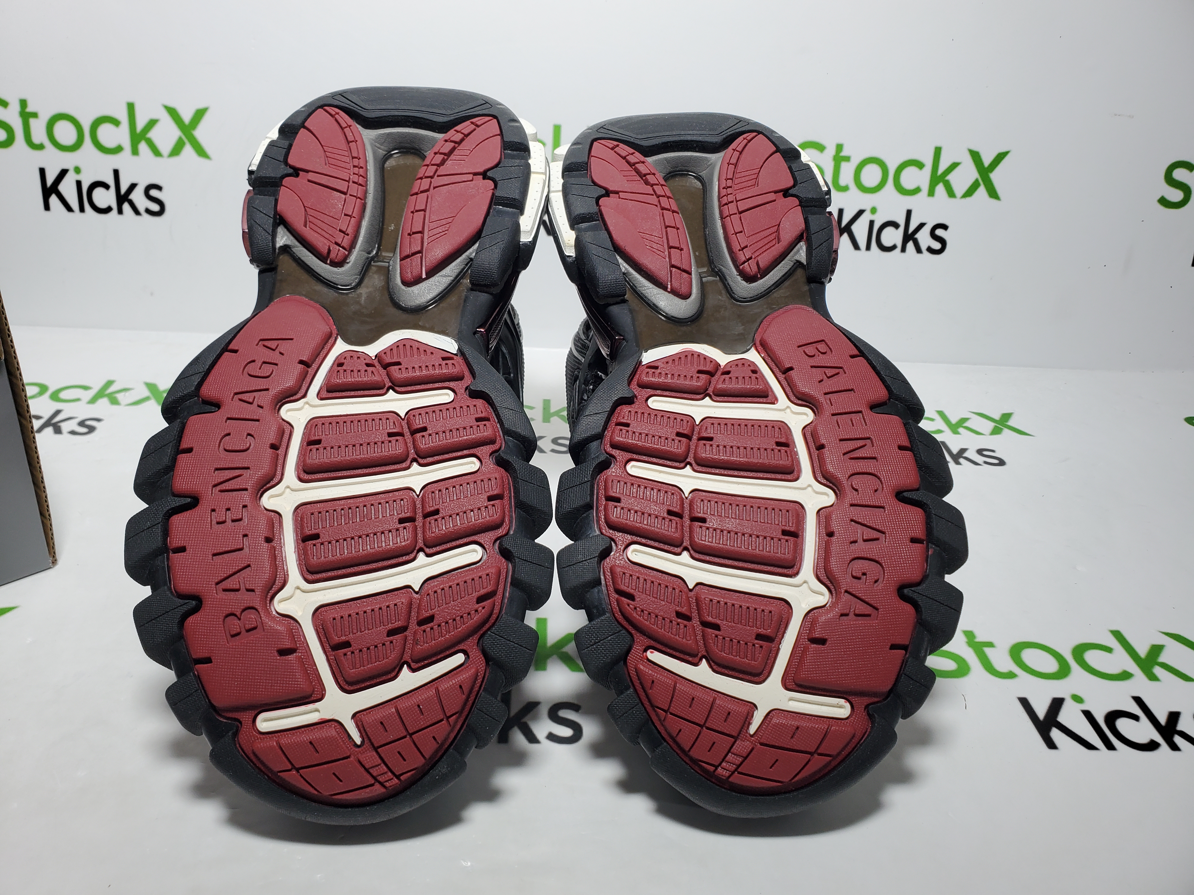 Balenciaga Track 2 Sneaker Military Black White Red 568614 W2GN3 6000 review Stockxkicksvip 05