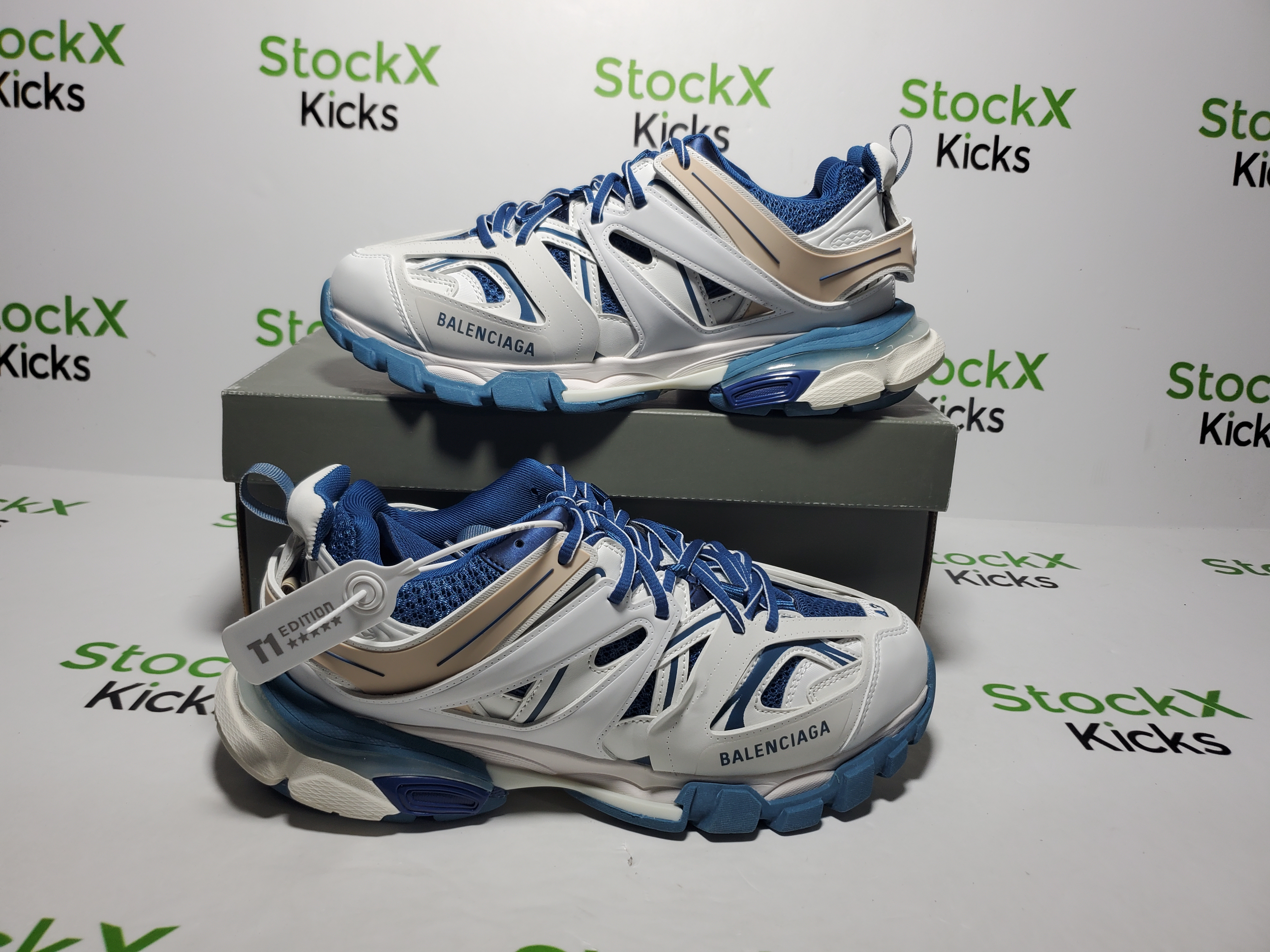 Balenciaga Tess S.White Dark Blue 542023 W1GC4 905 review StockxKicks 01